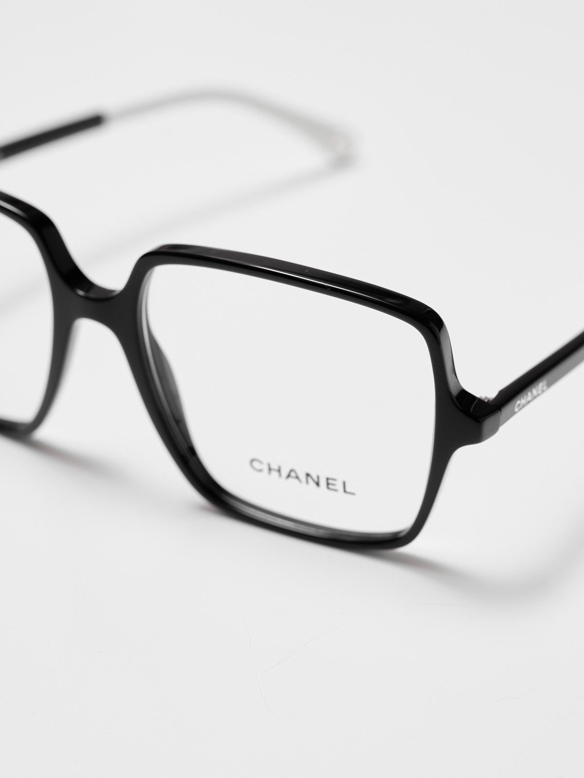 Chanel Chanel 0CH3448 1656 black white Size ONE SIZE - 2 Thumbnail