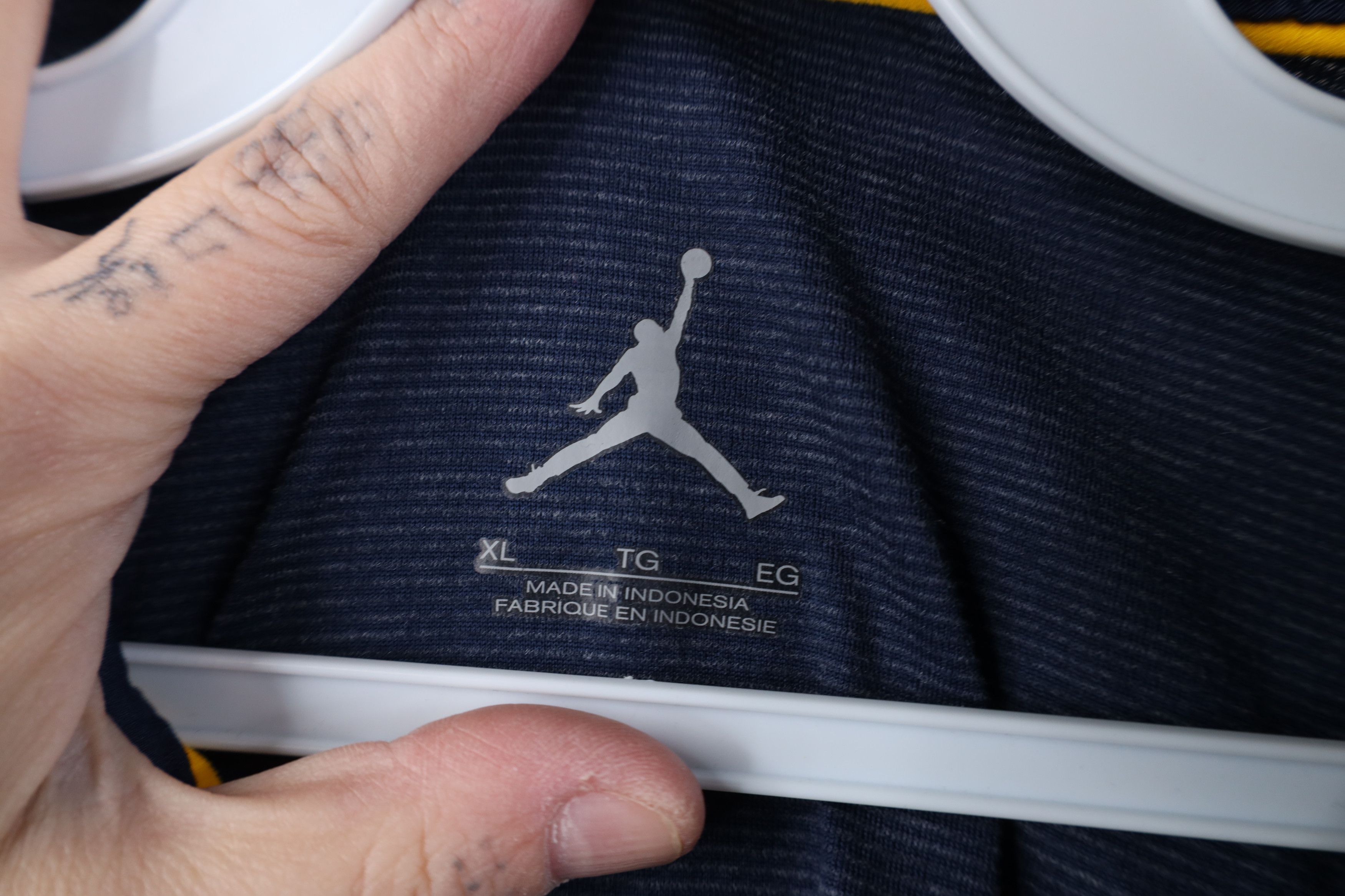 Nike Nike Air Jordan University of Michigan Football Polo Shirt Size US XL / EU 56 / 4 - 10 Thumbnail