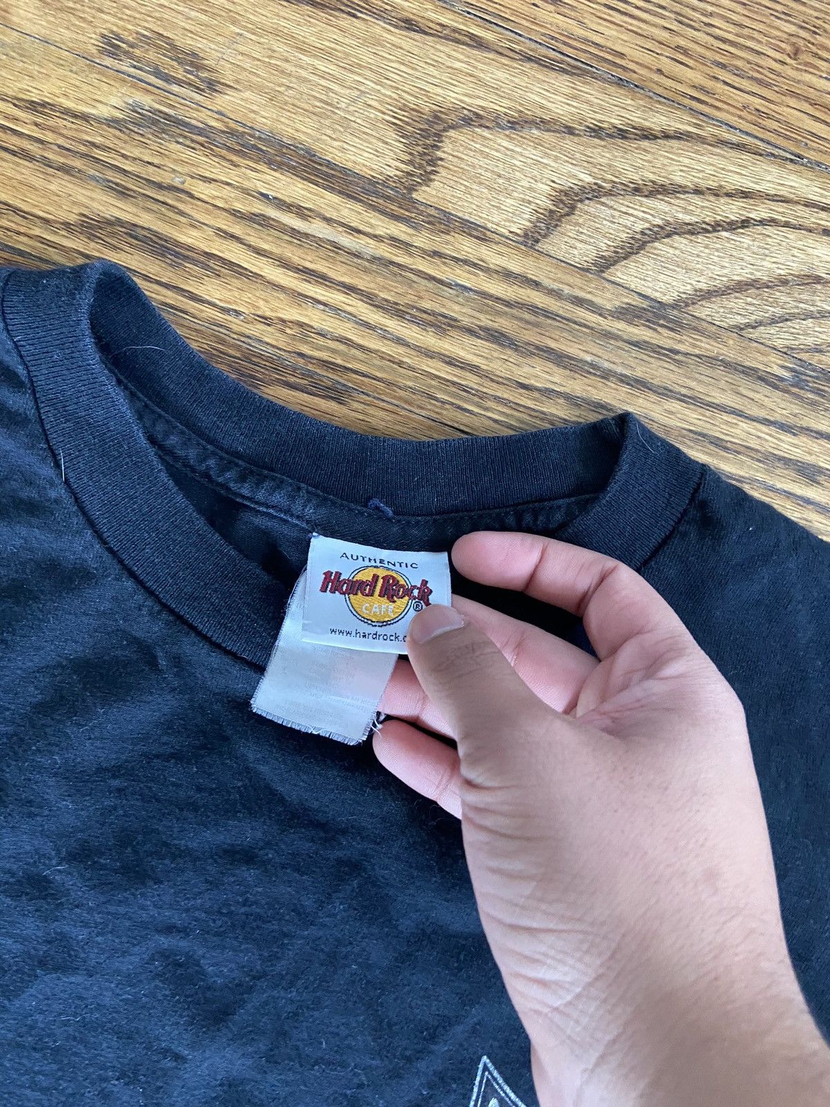 Hard Rock Cafe × Vintage Vintage Y2K Hard Rock Cafe t shirt Size US L / EU 52-54 / 3 - 5 Thumbnail