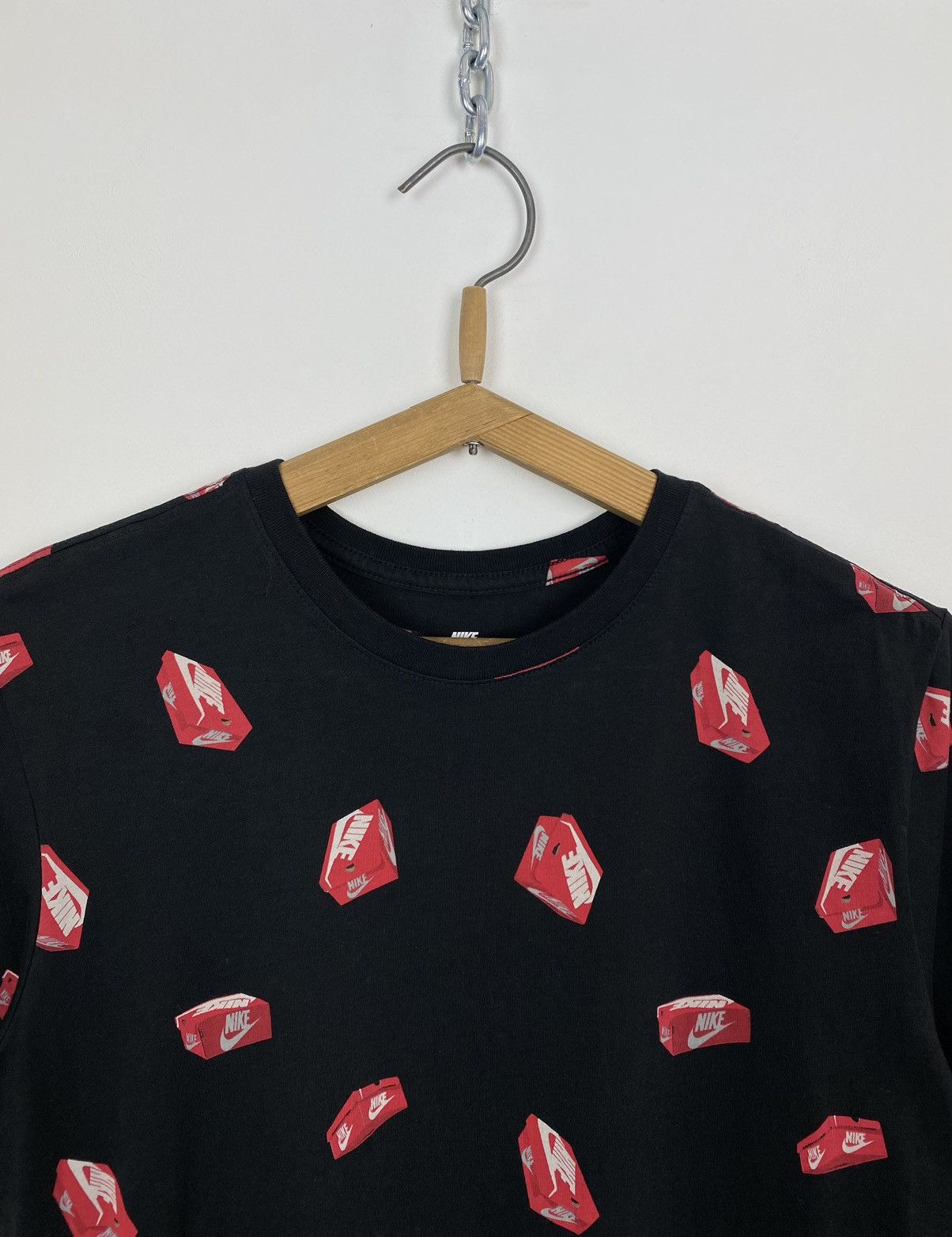 Nike Nike T-shirt Boxes Logo Monogram Drill Athletic Cut Black Size US M / EU 48-50 / 2 - 2 Thumbnail
