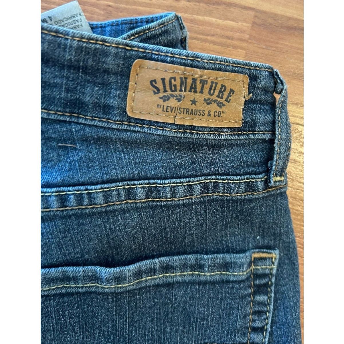 Levi's Signature Levi Strauss & Co. Blue Jeans - Size 4 Medium Size 27" / US 4 / IT 40 - 4 Thumbnail