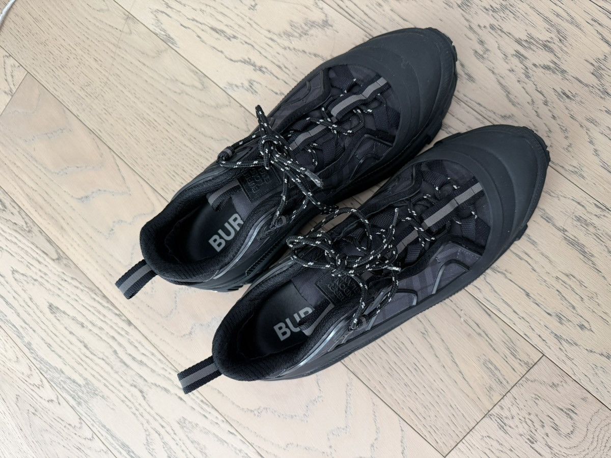 Burberry Burberry London Rubber Tech Sneakers Size US 10 / EU 43 - 3 Thumbnail
