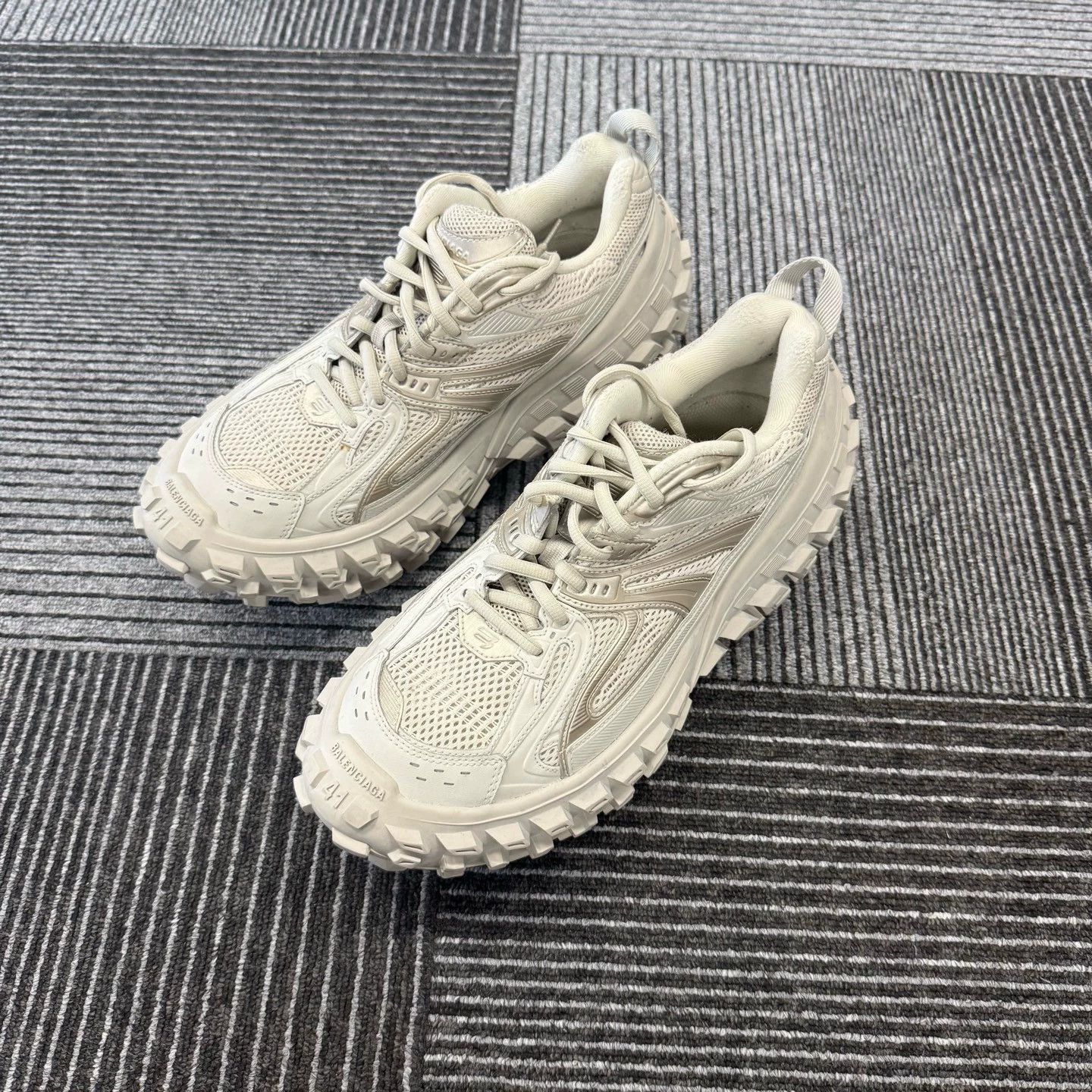 Balenciaga Chunky Multi Low-Top Sneakers Size 8 Size US 8 / EU 41 - 1 Thumbnail