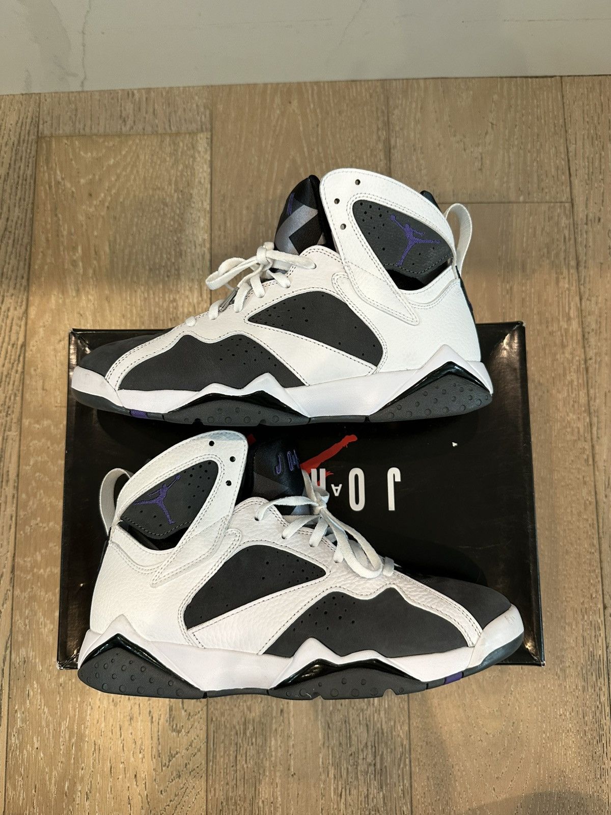 Jordan Brand Jordan 7 Flint (2021) Size US 9 / EU 42 - 4 Thumbnail