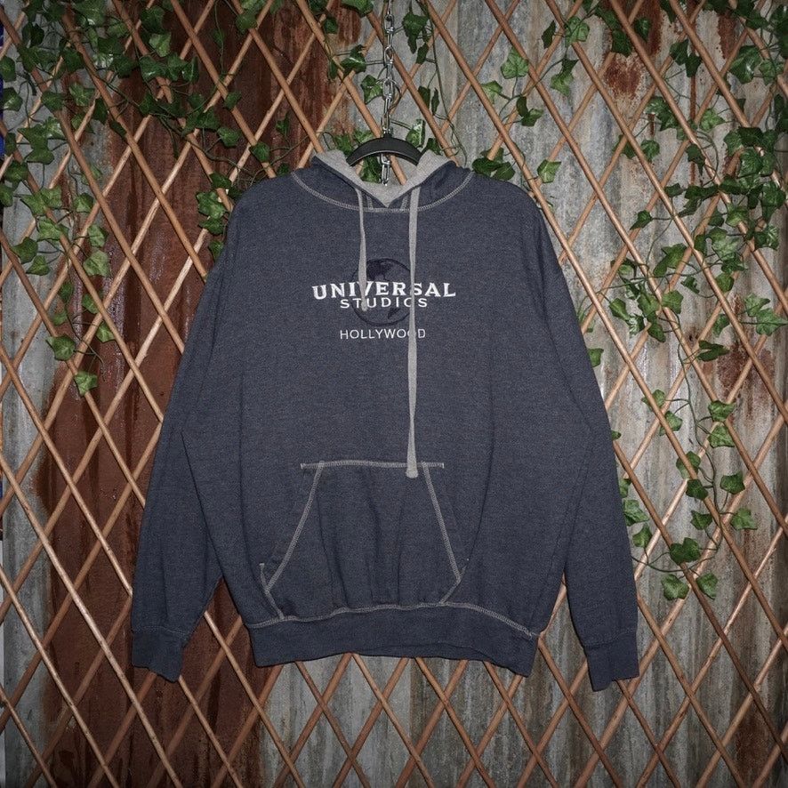 Universal Studios XL - Vintage Y2K Universal Studios embroidered 2000s hoodie Size US XL / EU 56 / 4 - 1 Thumbnail