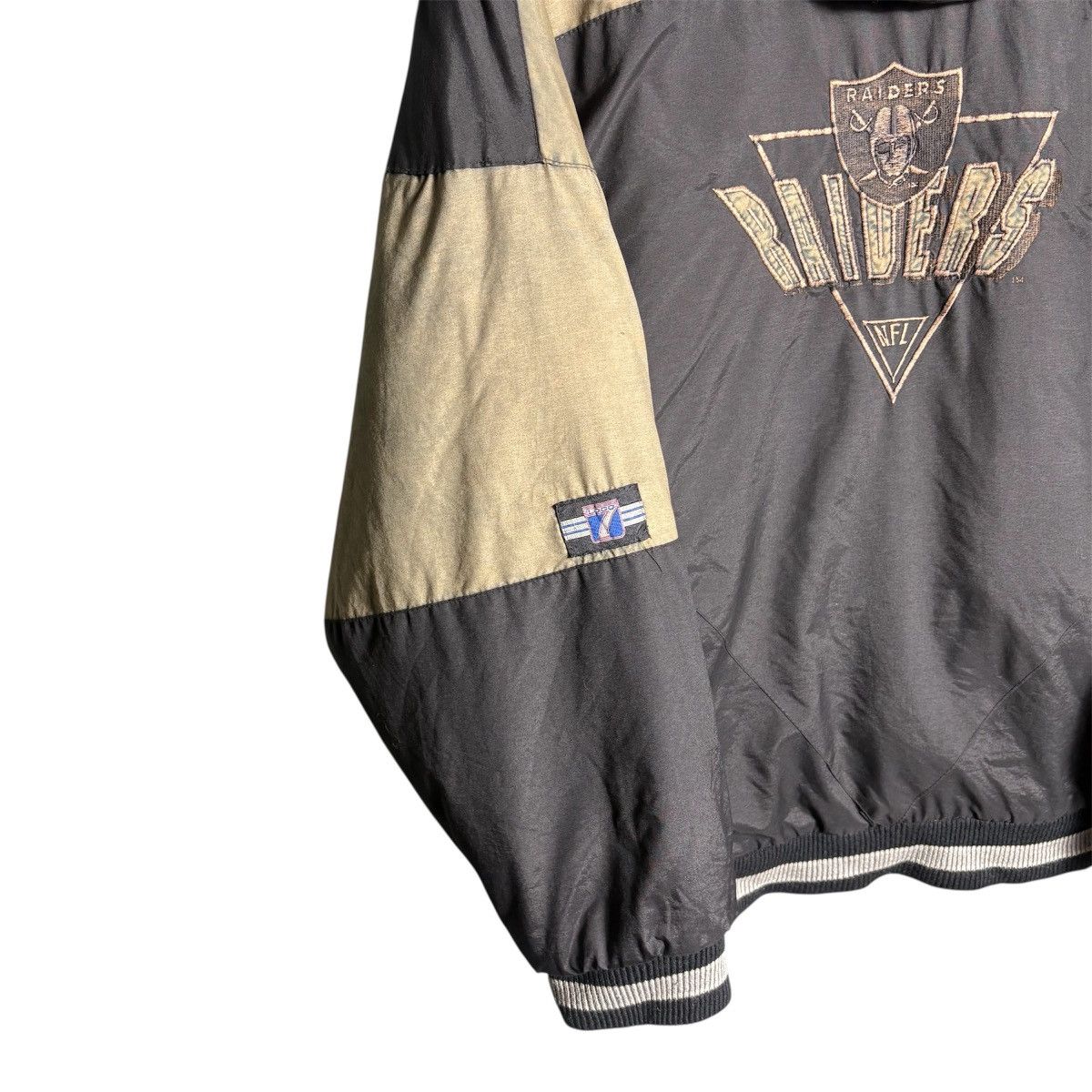 NFL Vintage 90s Raiders Puffer Hoodie Bomber Jacket / Distressed Size US XL / EU 56 / 4 - 10 Thumbnail