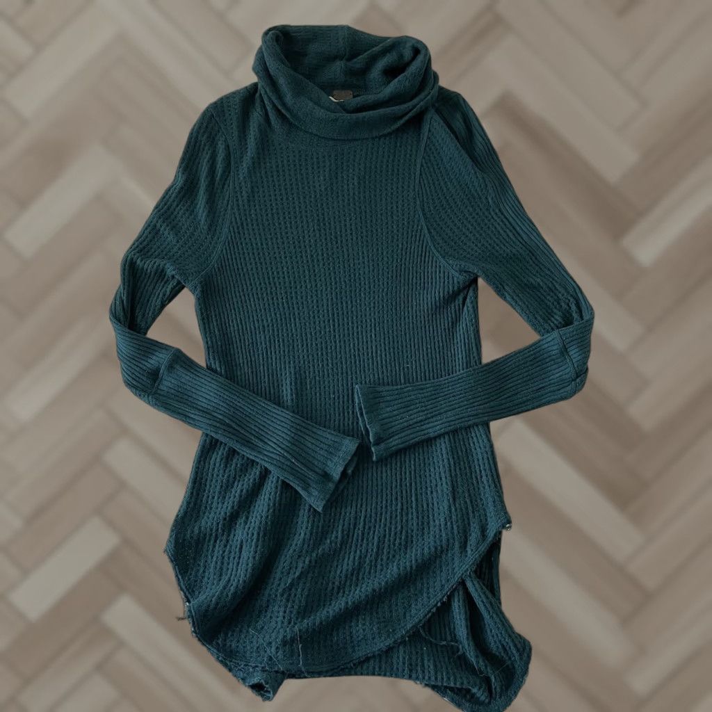 Vintage We The Free Flowy Turtleneck Long Sleeve Sweater Women's XS Green Size XS / US 0-2 / IT 36-38 - 1 Thumbnail