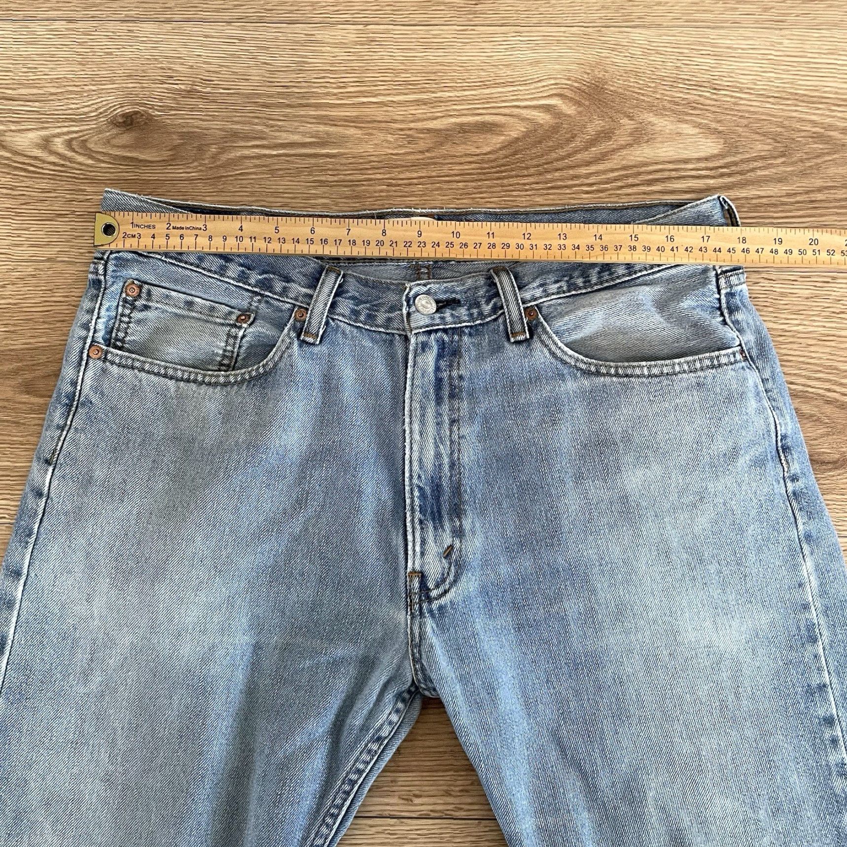 Levi's VINTAGE Levi's 505 Jeans Men Regular Fit Straight Cotton Denim Light Wash Distressed 36x30 Size US 36 / EU 52 - 4 Thumbnail