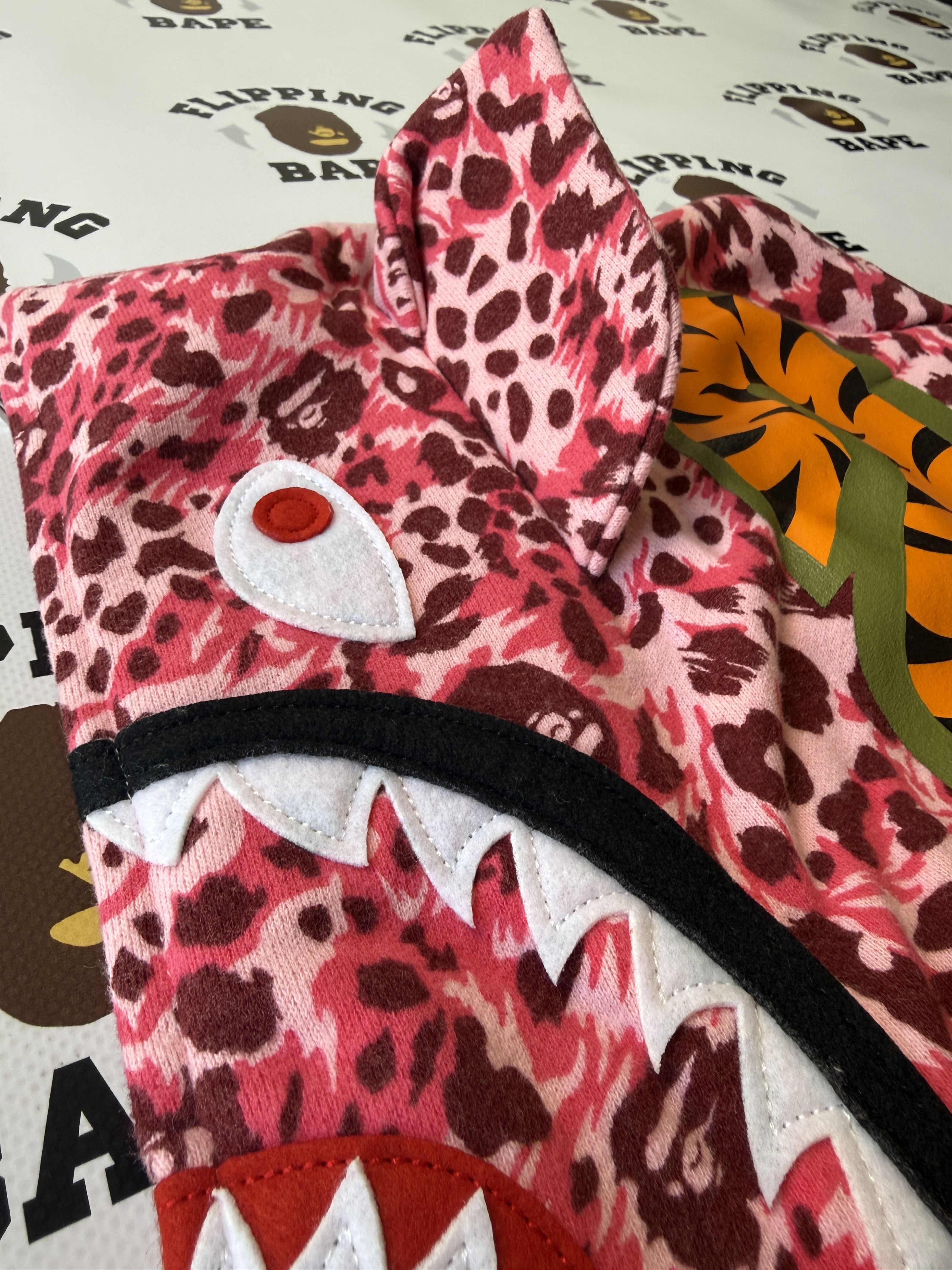 Bape BAPE WILD LEOPARD PATTERN MILO SHARK FULL ZIP HOODIE Size M / US 6-8 / IT 42-44 - 7 Thumbnail