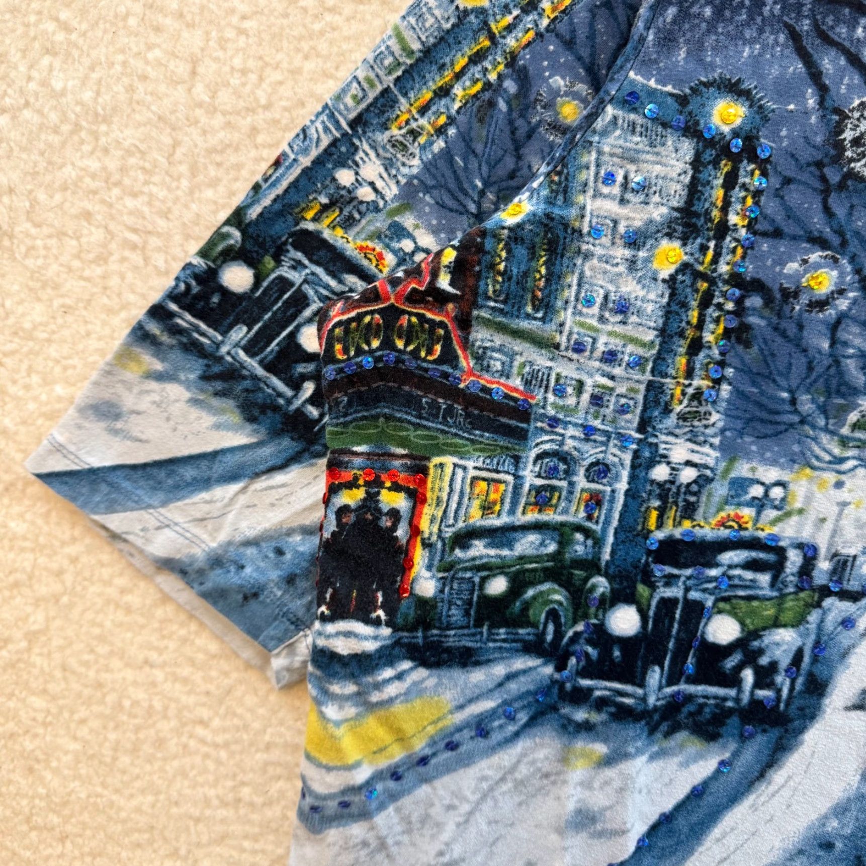 Vintage VINTAGE Y2K Christmas Tree Town Shirt 1X 1820 Blue Graphic Sequin All Over Print Shirt 1X Blue Mens Womens Boys Girls Size XL / US 12-14 / IT 48-50 - 4 Thumbnail