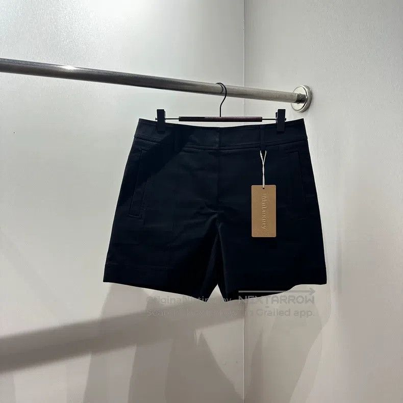 Hermes Hermes Solid color double pocket casual shorts Size 25" / US 0 / IT 36 - 1 Thumbnail