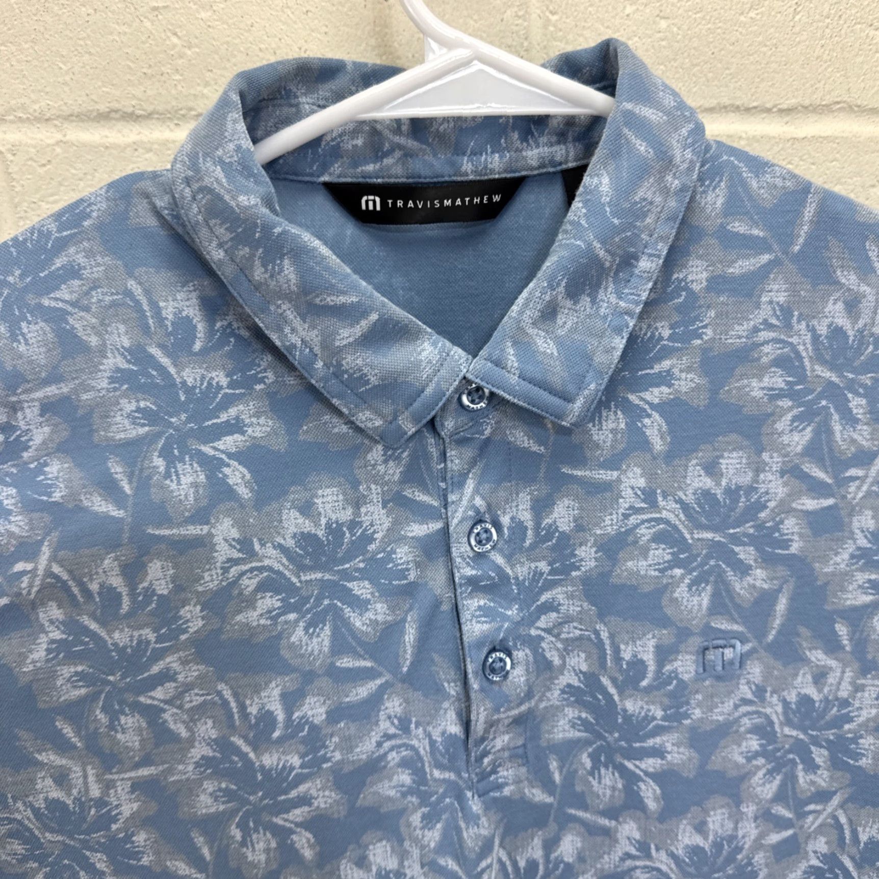 TravisMathew Travis Mathew Polo Mens Large Blue Floral Performance Golf Shirt Lightweight Size US L / EU 52-54 / 3 - 3 Thumbnail