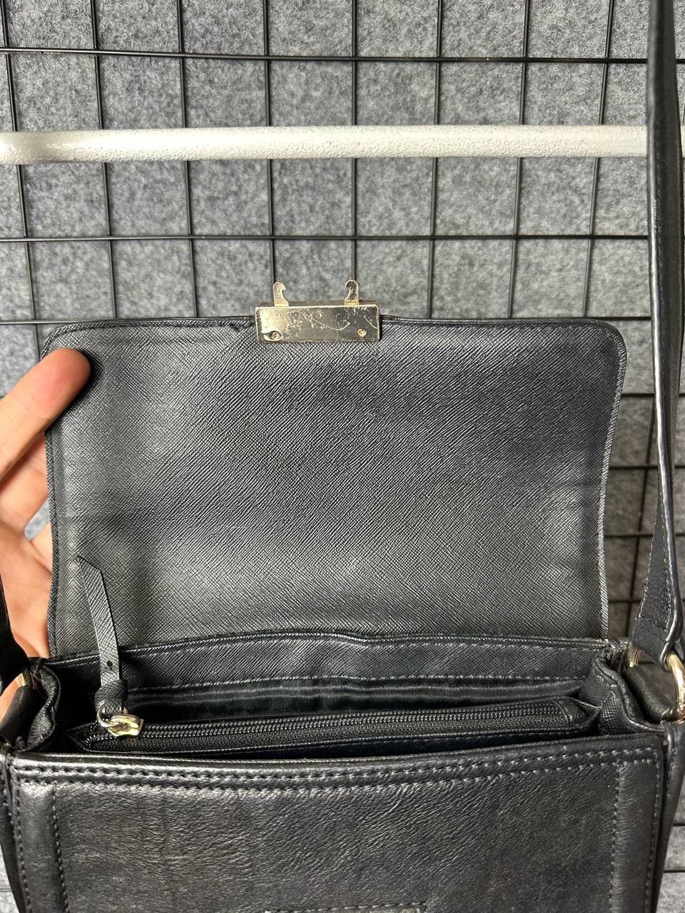 Designer DKNY crossbody bag shoulder bag one size Size ONE SIZE - 6 Thumbnail