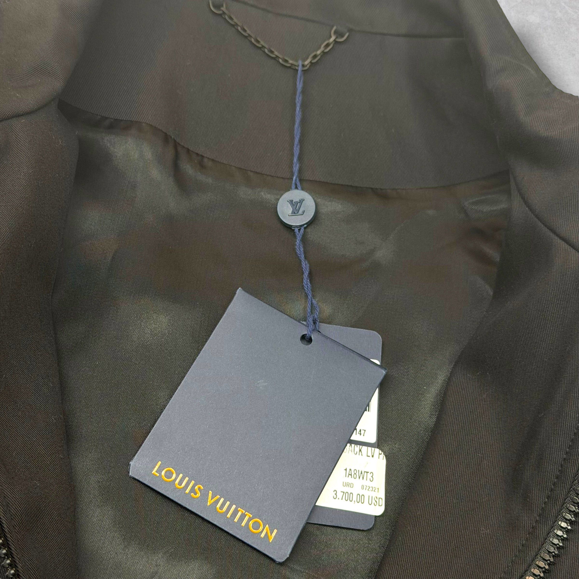 Louis Vuitton Louis Vuitton x NBA Black Parka 48 (M) Size US M / EU 48-50 / 2 - 4 Thumbnail