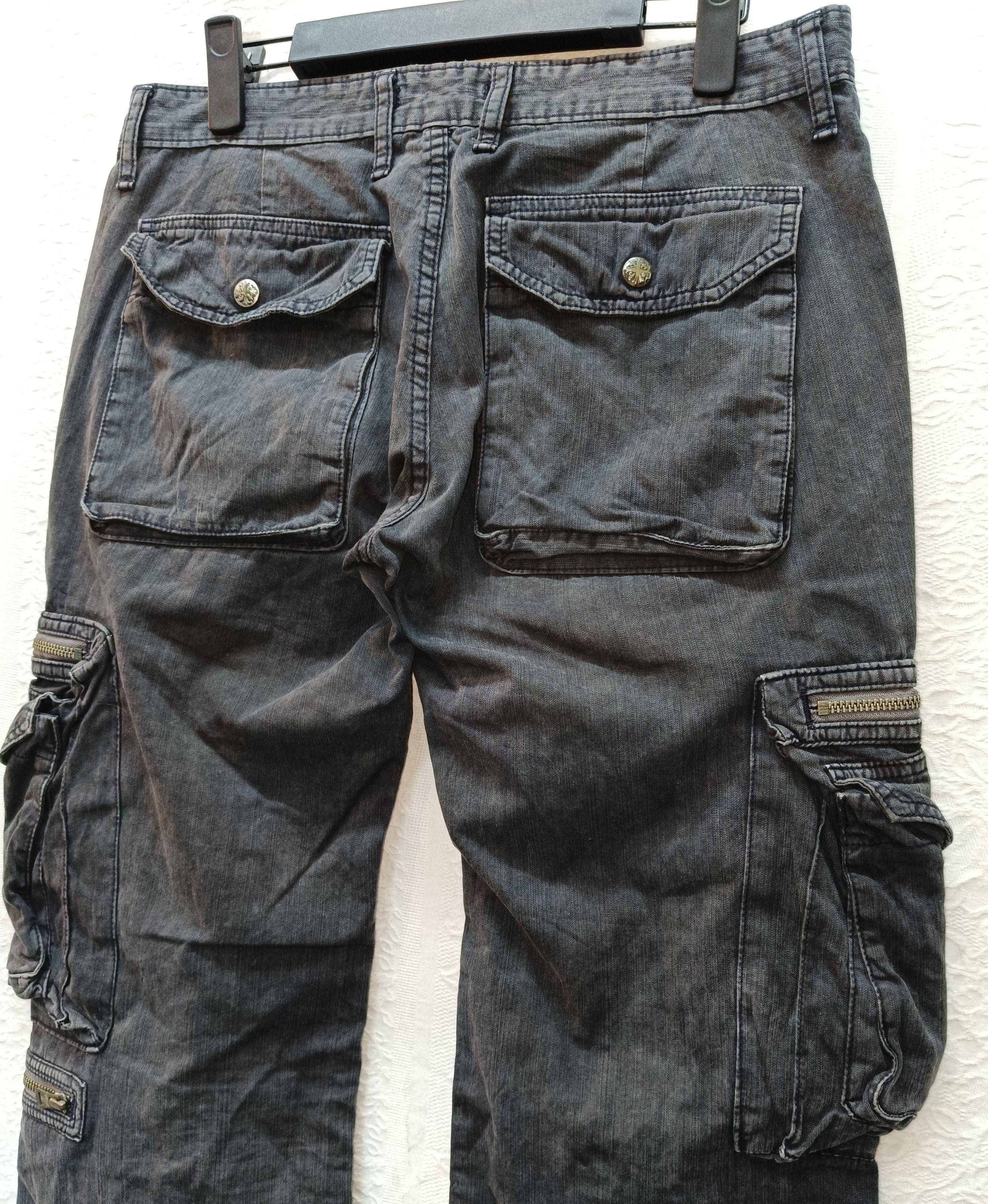 Japanese Brand Surplus 8 pockets faded black slim fit flare cargo pants Size US 32 / EU 48 - 4 Thumbnail