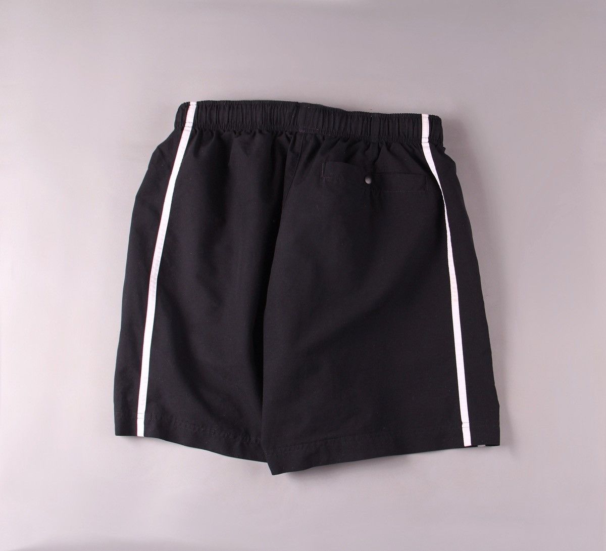 Nike Nike Vintage Black Basic Wear Nylon Acg Swimming Shorts M Size US 32 / EU 48 - 2 Thumbnail