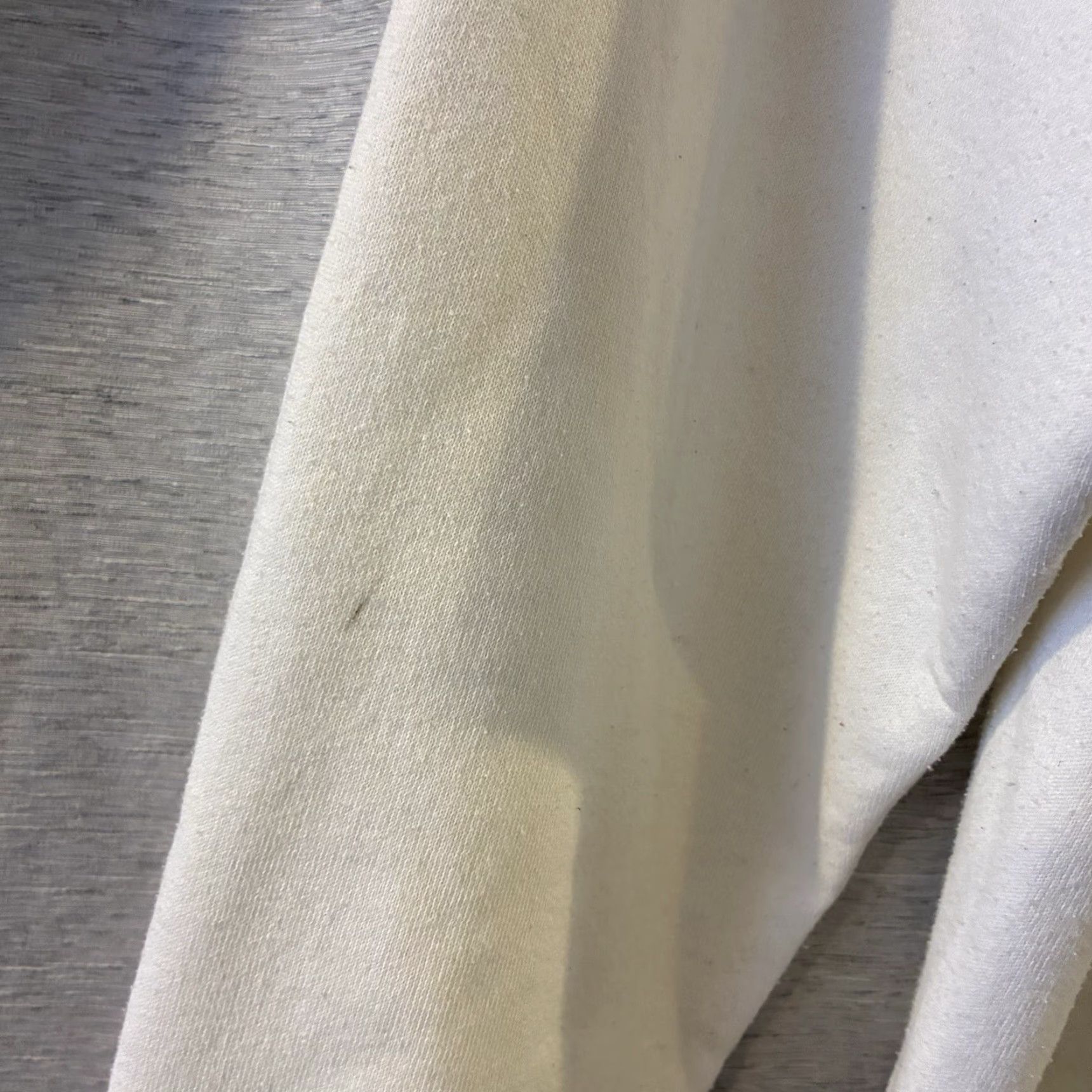 Fruit Of The Loom VINTAGE Kiss Me Heart 90s Crewneck Sweater Fruit of the Loom Women Large White Pullover Cotton Polyester Hearts Size L / US 10 / IT 46 - 6 Thumbnail