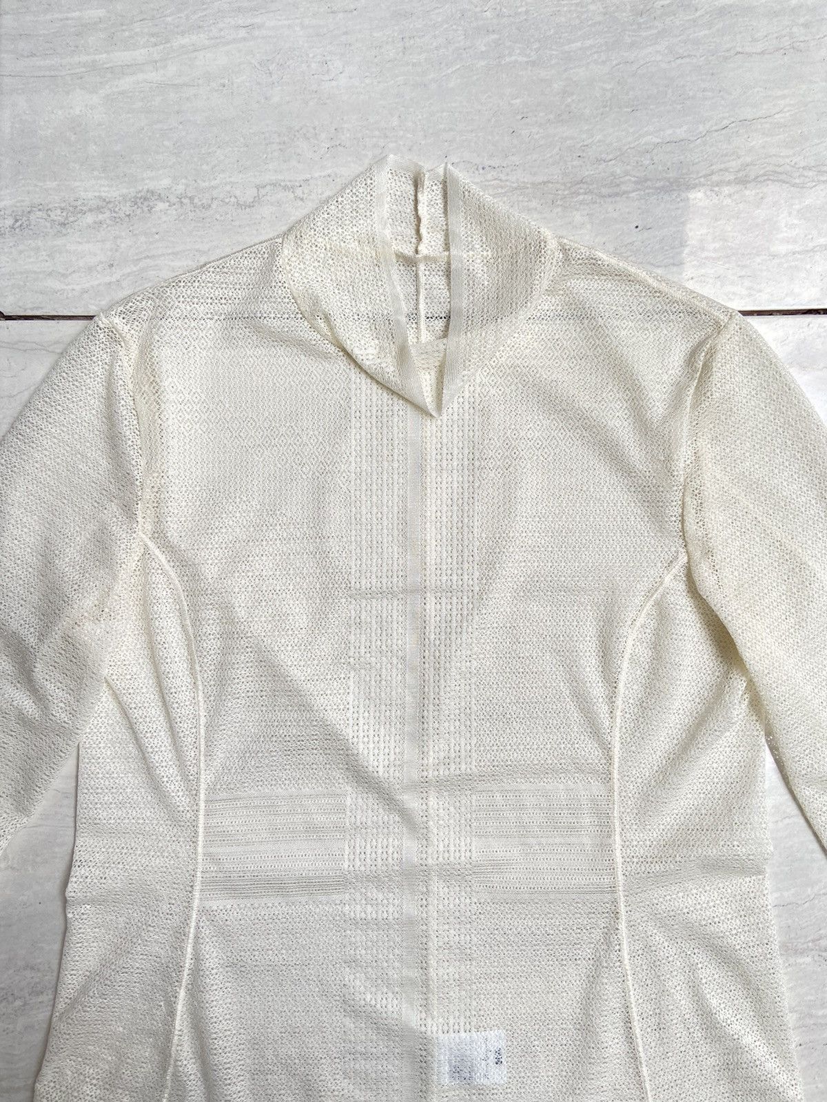 Uniqlo UNIQLO White Mesh T-shirt Size US XS / EU 42 / 0 - 7 Thumbnail