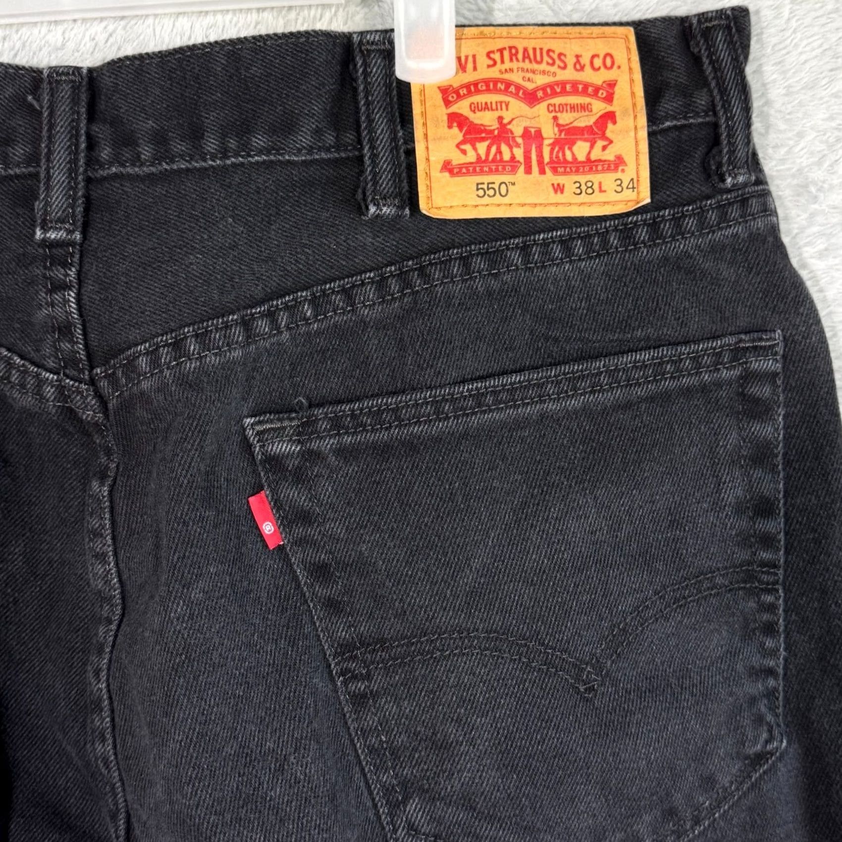 Levi's Levi’s 550 Relaxed Fit Jeans Men 38 x 34 Black Dark Wash Mid Rise Straight Leg Jeans Size US 38 / EU 54 - 7 Thumbnail