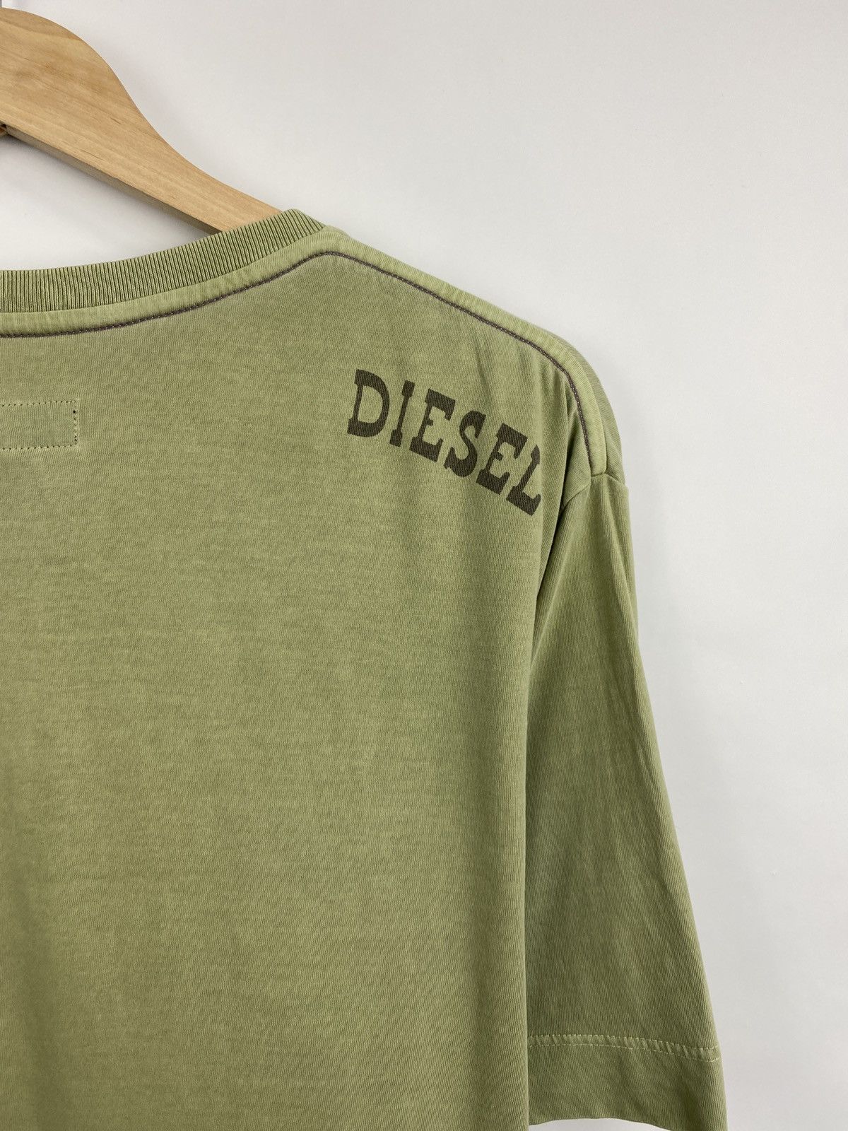 Diesel 🇺🇸 Vintage 90s Diesel Brave Military style Big logo T-Shirt Size US XL / EU 56 / 4 - 7 Thumbnail