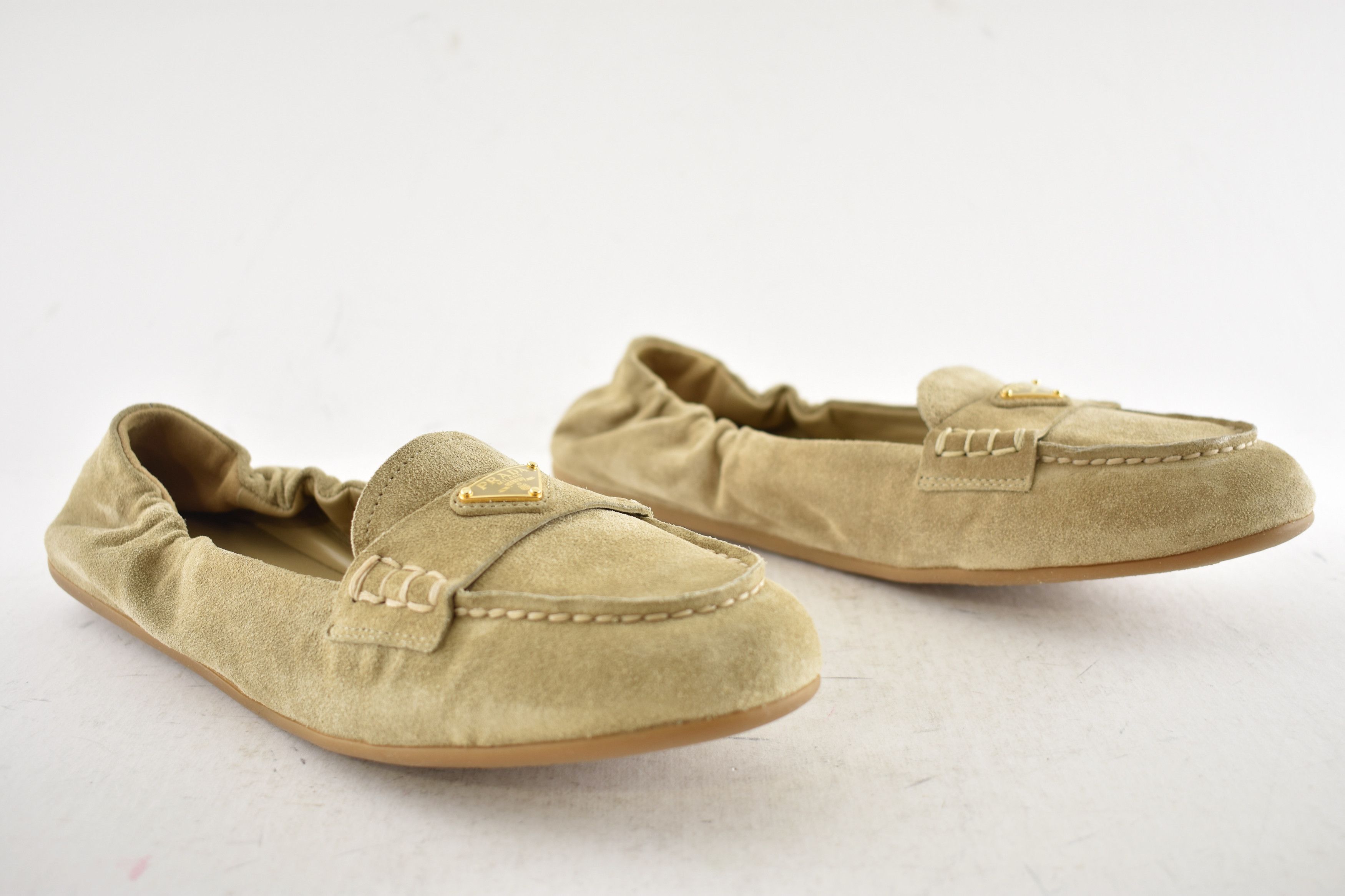 Prada Prada Ecru Beige Suede Logo Scrunch Loafer Moccasin Flat 38 Size US 8 / IT 38 - 4 Thumbnail