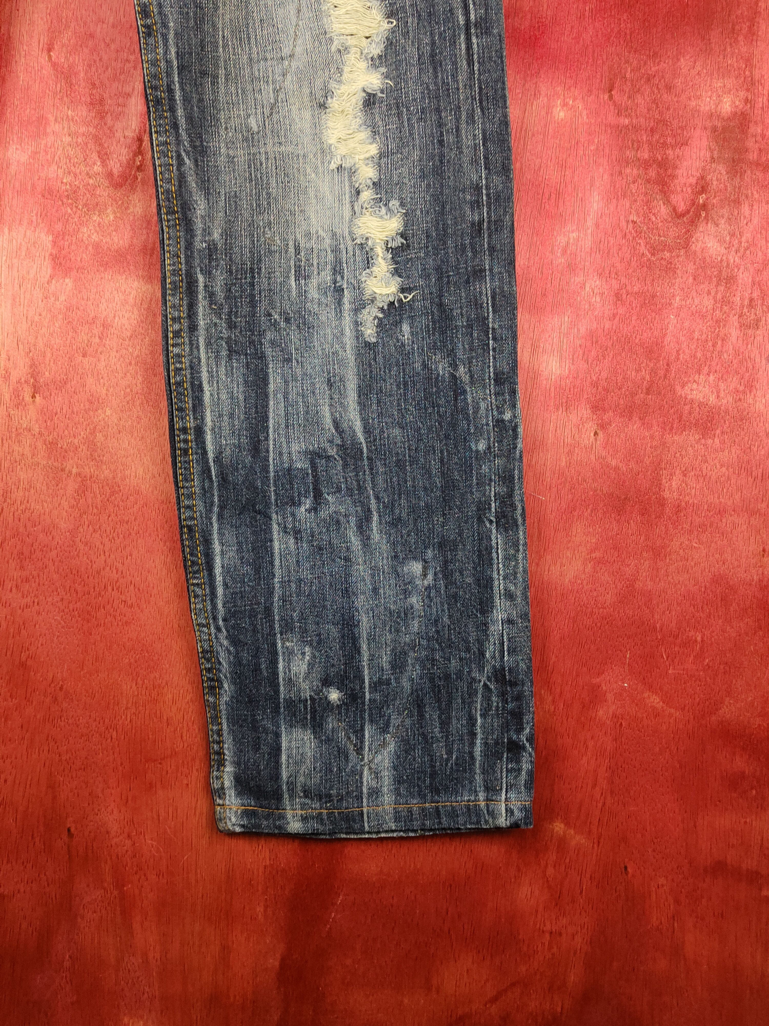 Japanese Brand Japan faded Distressed ripped jeans Denim #S1585 Size US 31 - 6 Thumbnail