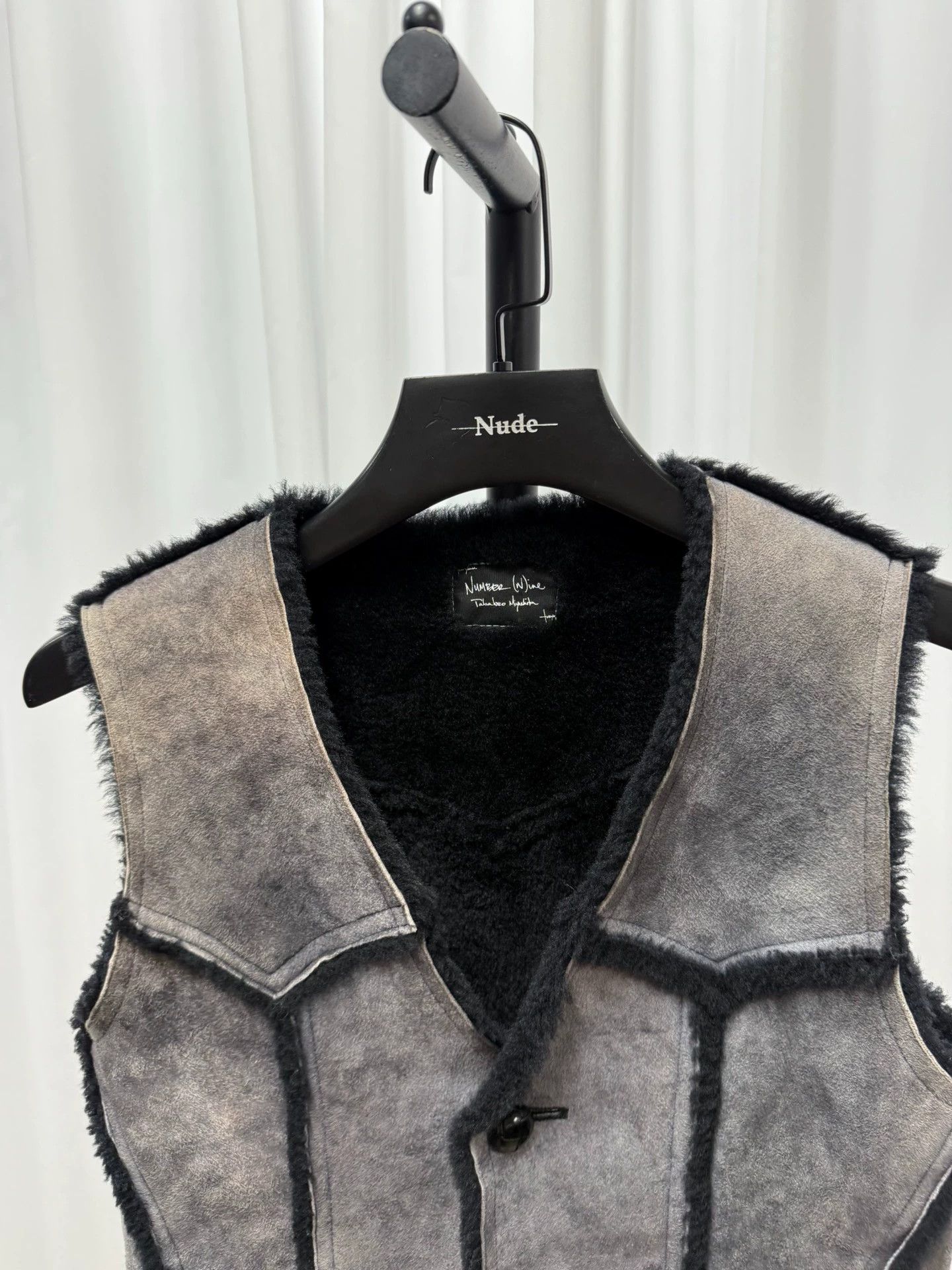Number (N)ine Number (N)ine 09AW Sheepskin and Fur Patchwork Vest Size US S / EU 44-46 / 1 - 5 Thumbnail