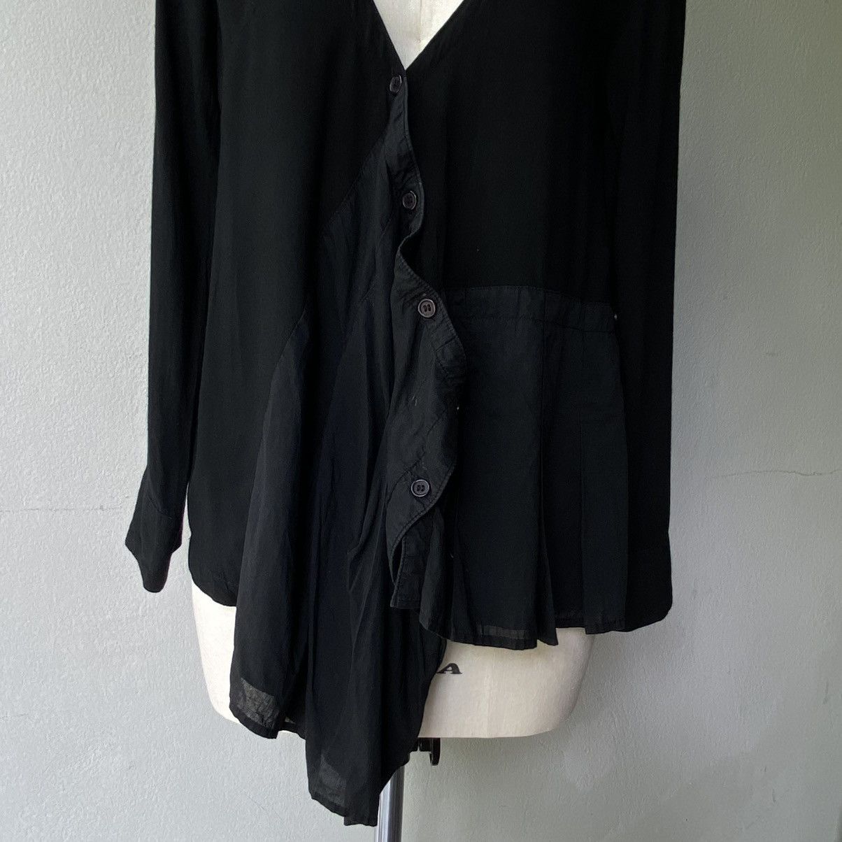 Designer × Japanese Brand SEDMIKRASKY Black Draped Asymmetric Blouse Size L / US 10 / IT 46 - 16 Thumbnail