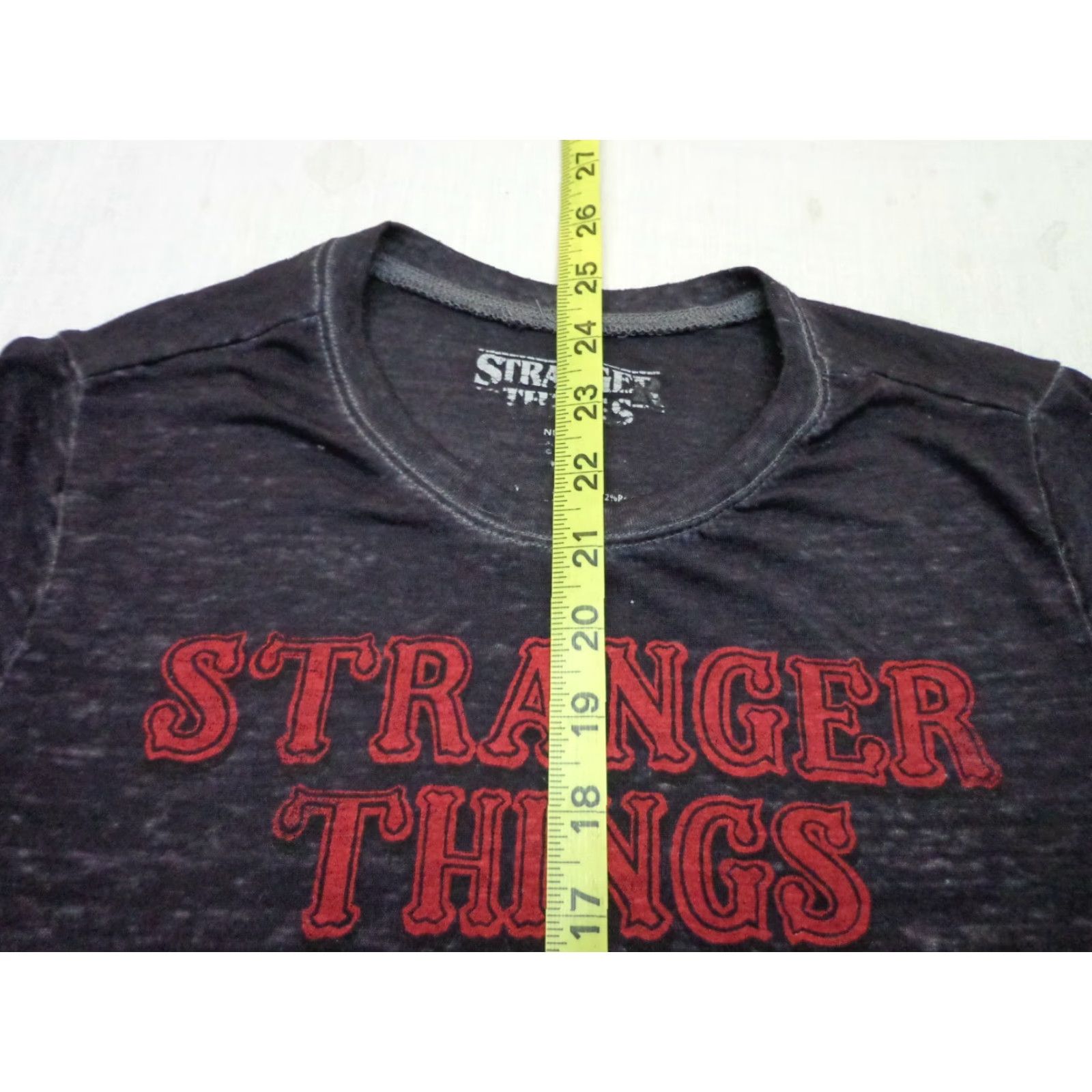 Vintage Stranger Things Black T Shirt XS Womens Short Sleeve Crew Neck Size XS / US 0-2 / IT 36-38 - 4 Thumbnail
