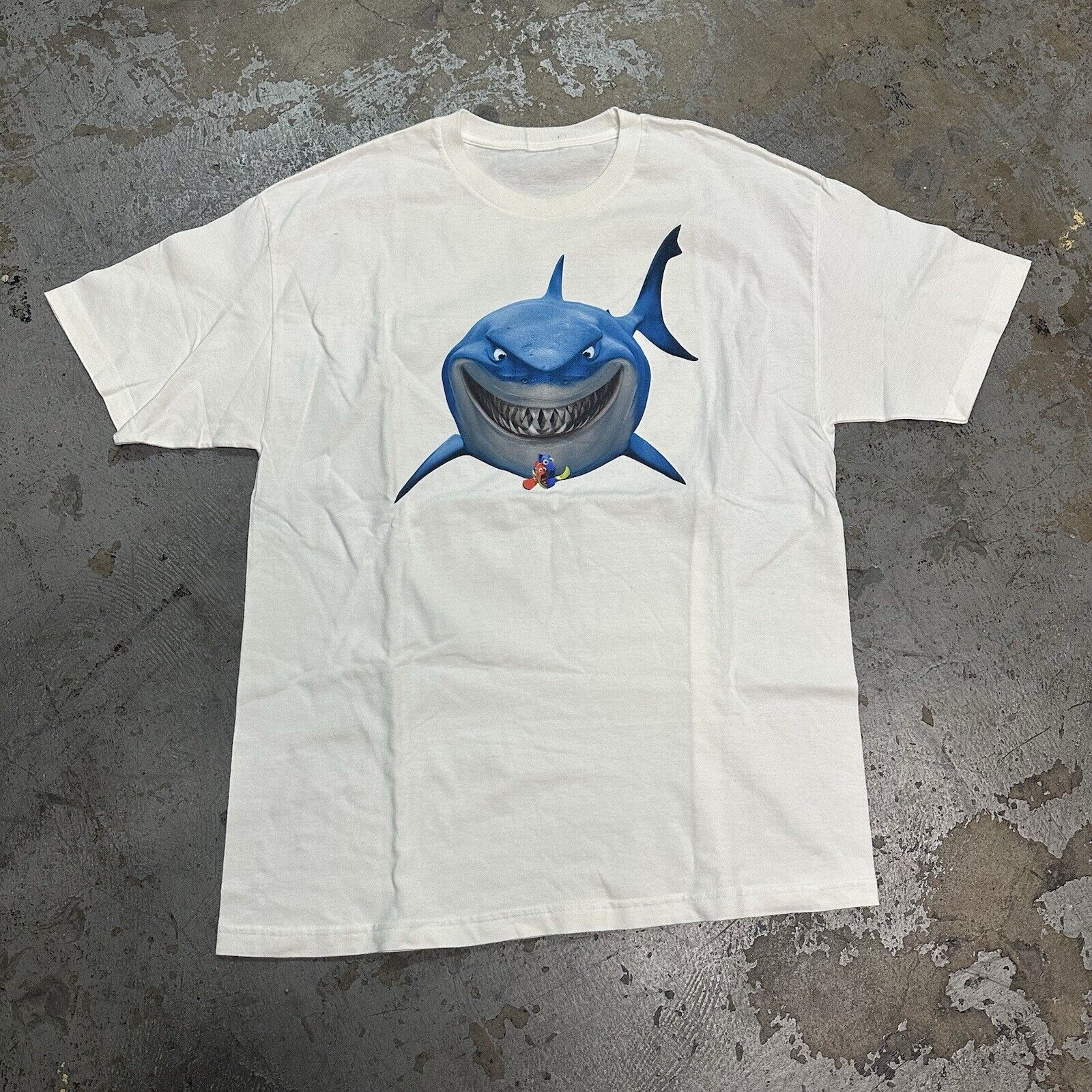Disney × Vintage Vintage 2003 Disney Finding Nemo Movie Promo T-Shirt Size US XL / EU 56 / 4 - 3 Thumbnail