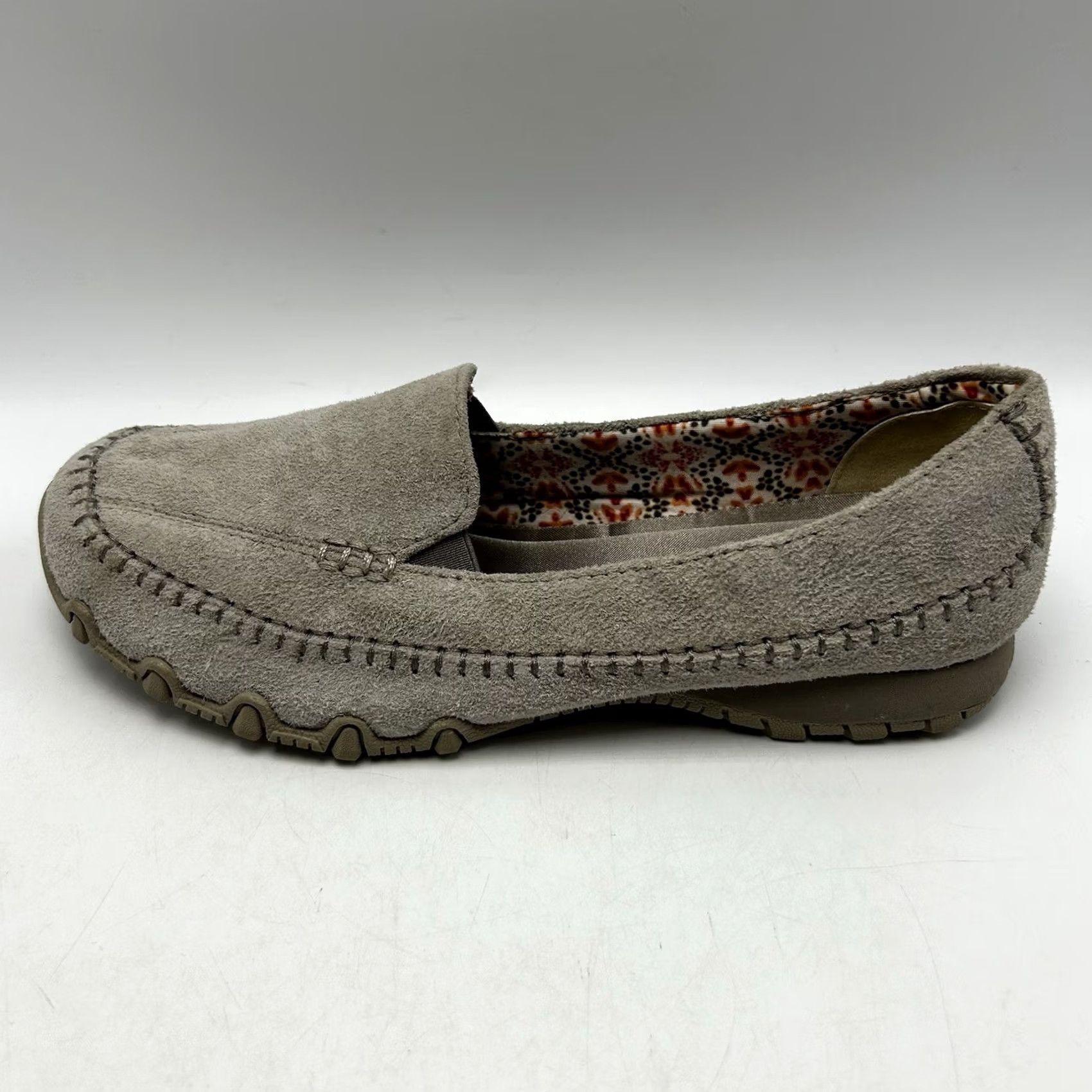 SKECHERS Skechers Loafers Womens 9 Beige Suede Slip On Memory Foam Casual Relaxed Fit Size US 9 / IT 39 - 3 Thumbnail