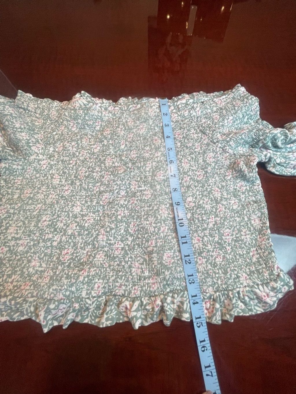Loft LOFT Beach Floral Smocked Off the Shoulder Top Cottagecore L Size L / US 10 / IT 46 - 7 Thumbnail