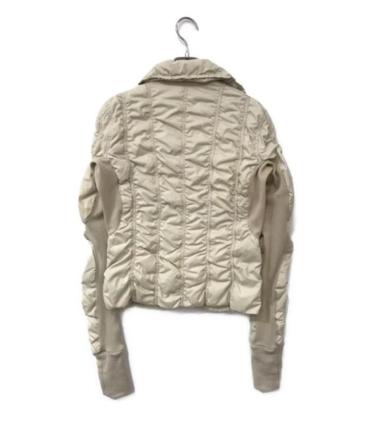 Issey Miyake ISSEY MIYAKE Ivory White Pleated Sculpted Top K24 Size M / US 6-8 / IT 42-44 - 2 Thumbnail