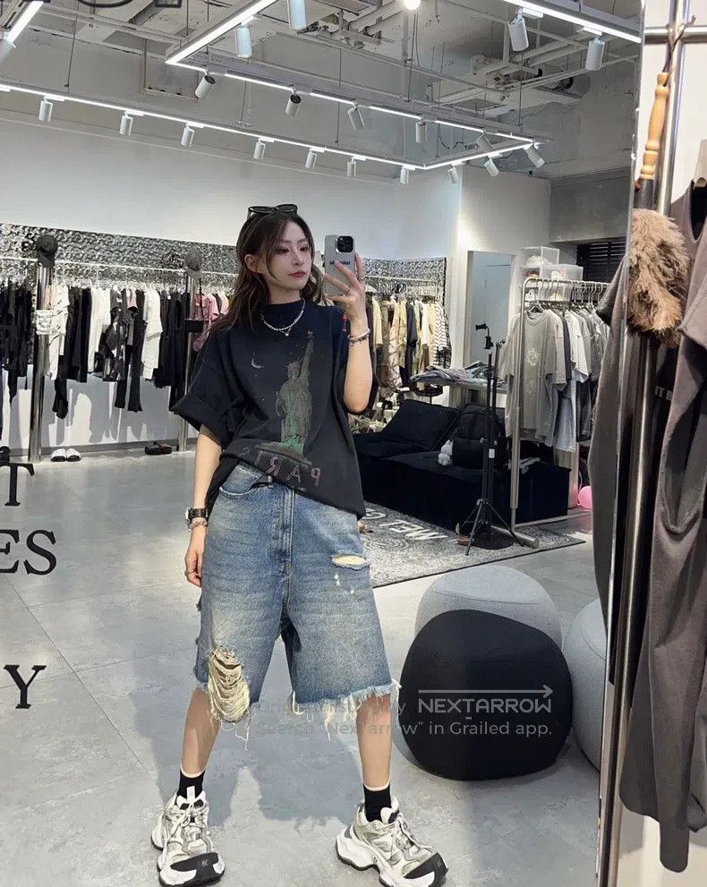 Balenciaga Balenciaga size S Heavy Distressed Washed Denim Shorts Size US 27 - 8 Thumbnail