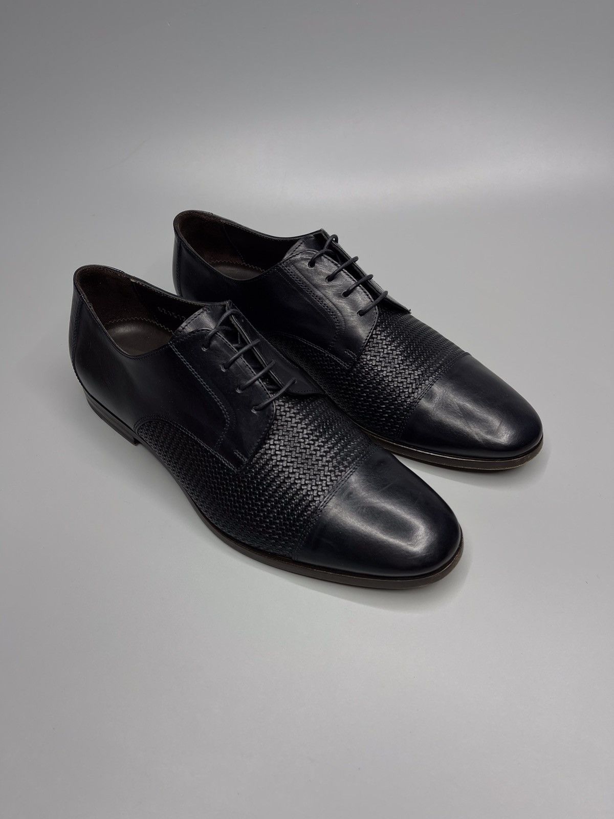 image of Canali Cap Toe Patterned Black Leather Oxford Shoe Made Italy, Men's (Size 8)