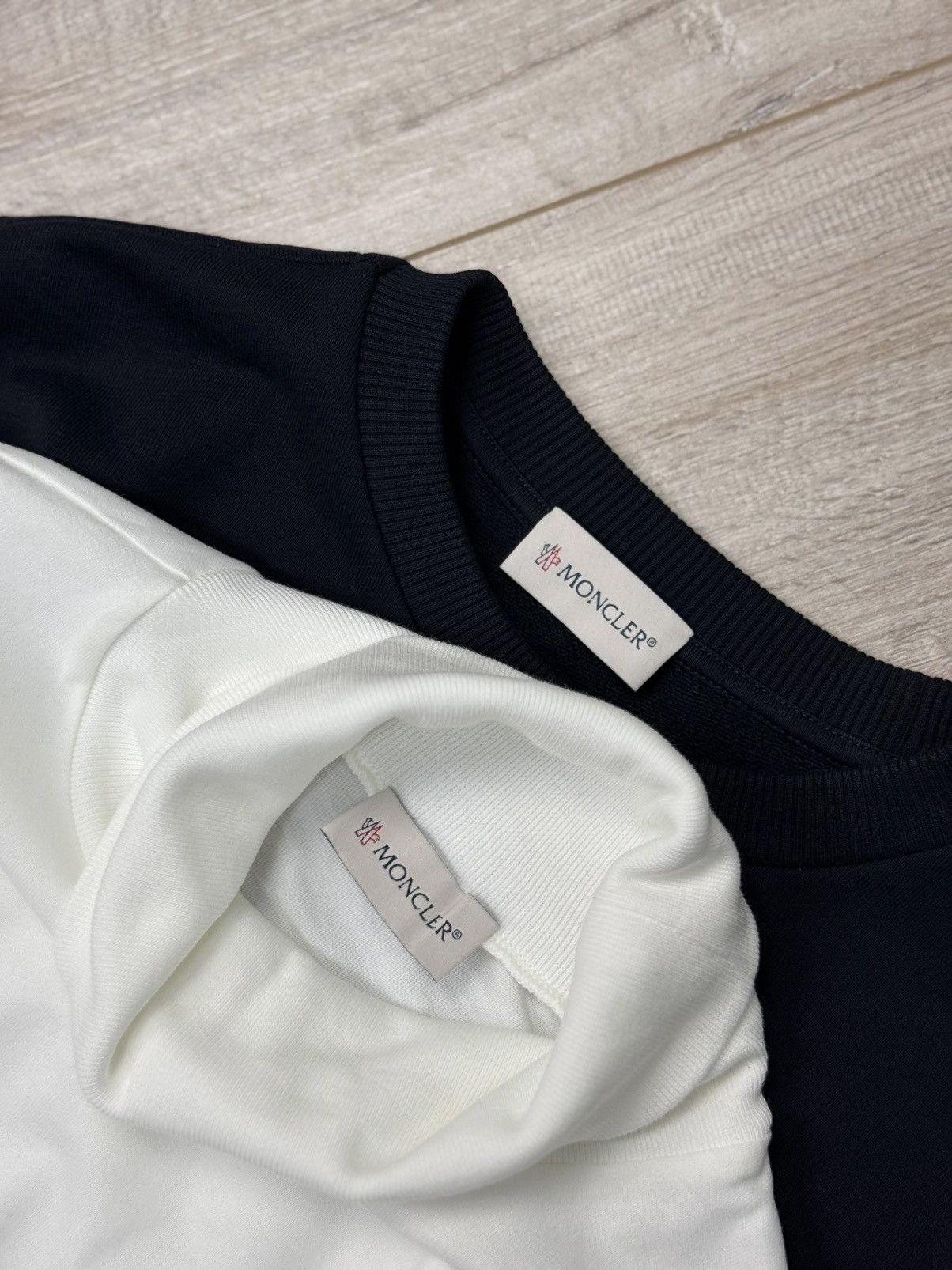 Moncler Moncler 2 Piece Set Fits Women XS Turtleneck + Sweatshirt Size XS / US 0-2 / IT 36-38 - 7 Thumbnail
