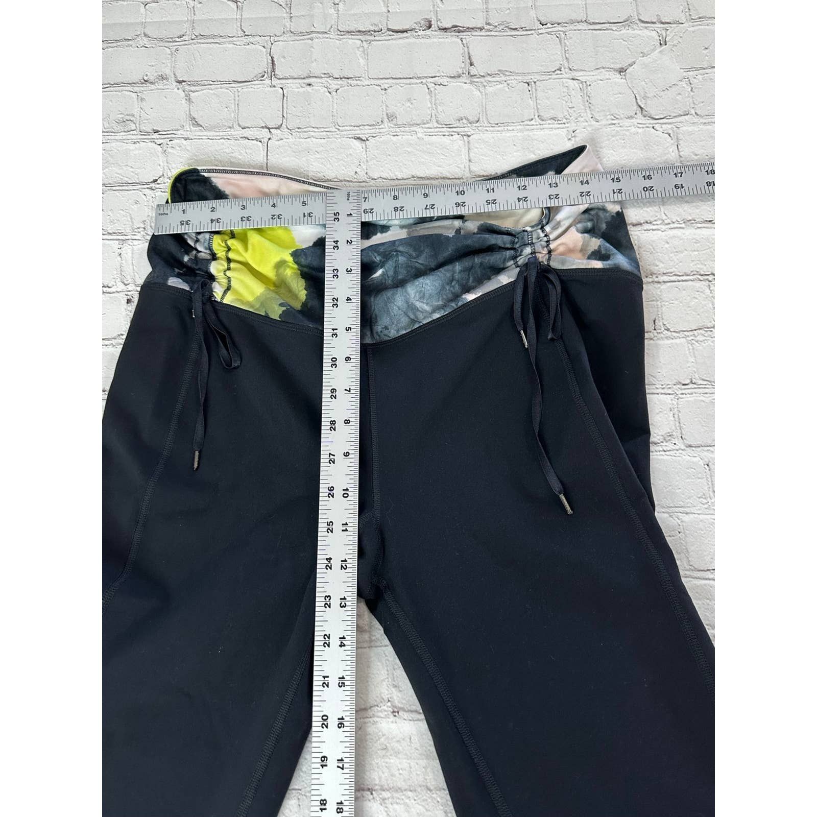 Lululemon Lululemon Capri size 10 Size 32" / US 10 / IT 46 - 6 Thumbnail