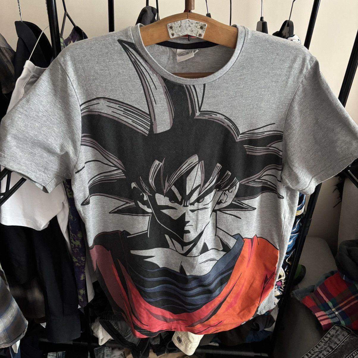 Vintage Vintage Y2K Son Goku All Over Print Dragon Ball T-Shirt ERD Size US M / EU 48-50 / 2 - 1 Thumbnail