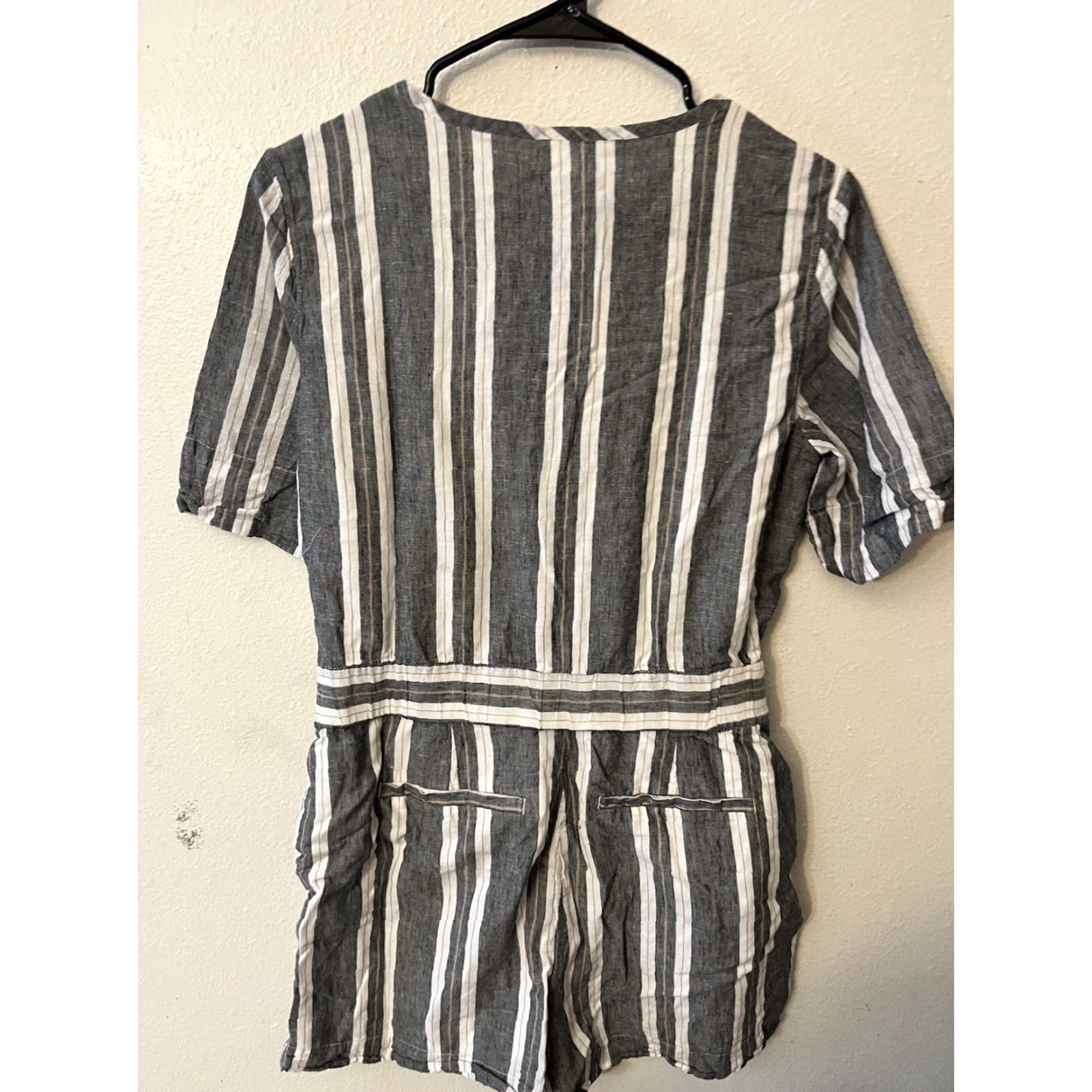 Banana Republic VINTAGE Banana Republic Women's Romper Size 10 Gray Linen-Blend Belted Casual Travel Size 32" / US 10 / IT 46 - 2 Thumbnail