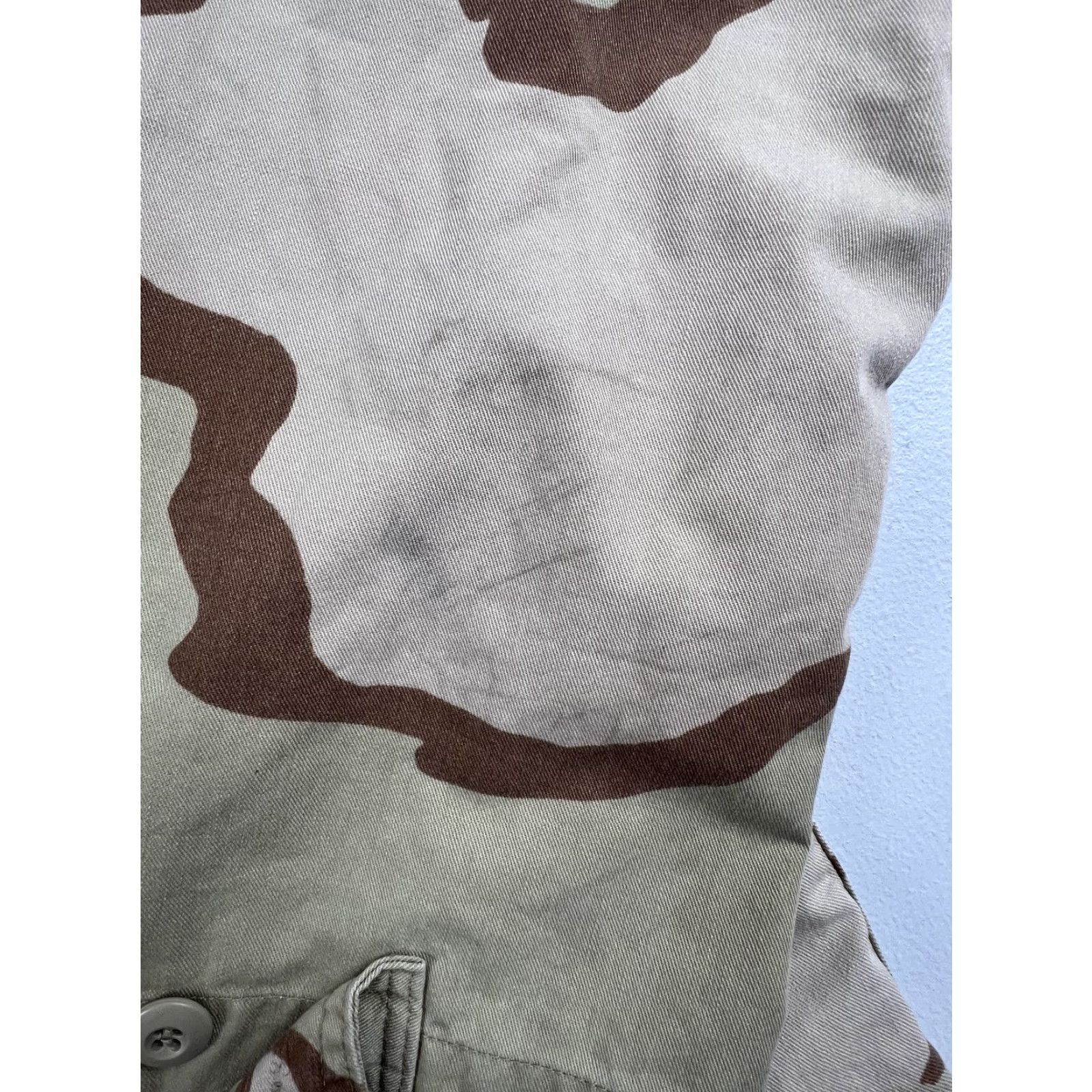 Vintage VINTAGE Military Jacket Mens M Beige Camouflage Desert BDU Field Button Pockets Size US M / EU 48-50 / 2 - 6 Thumbnail