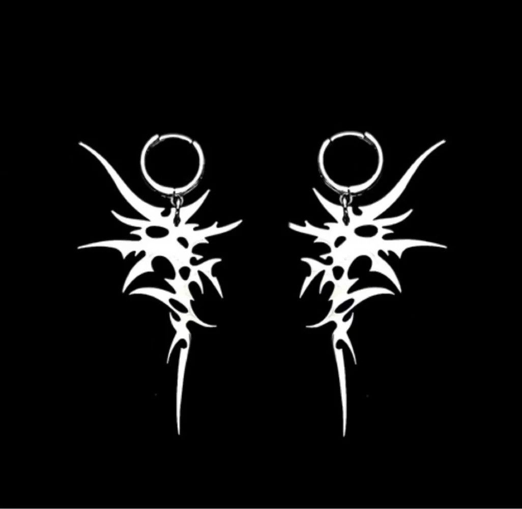 Japanese Brand × Vintage Aesthetic Irregular Thorn Dangle Earrings Size ONE SIZE - 4 Thumbnail