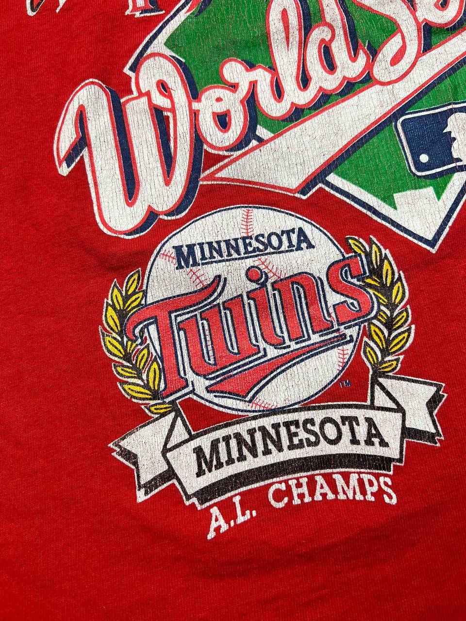 Vintage Vintage Atlanta Braves T-Shirt 1991S World National Series Size US XL / EU 56 / 4 - 6 Thumbnail