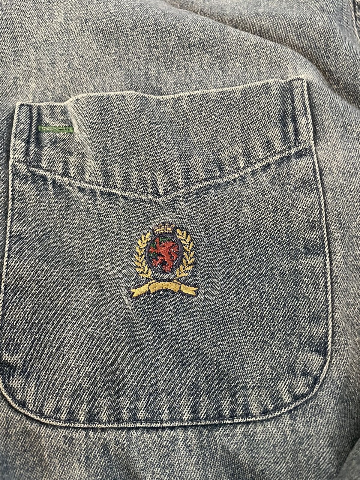 Tommy Hilfiger × Vintage The Iconic Denim Button Down Sport Shirt Size US XL / EU 56 / 4 - 4 Thumbnail