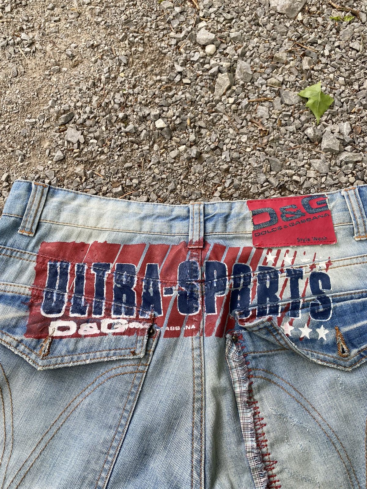 Dolce & Gabbana × Vintage Dolce&Gabbana Distressed Ultra Sports Shorts Size US 32 / EU 48 - 11 Thumbnail