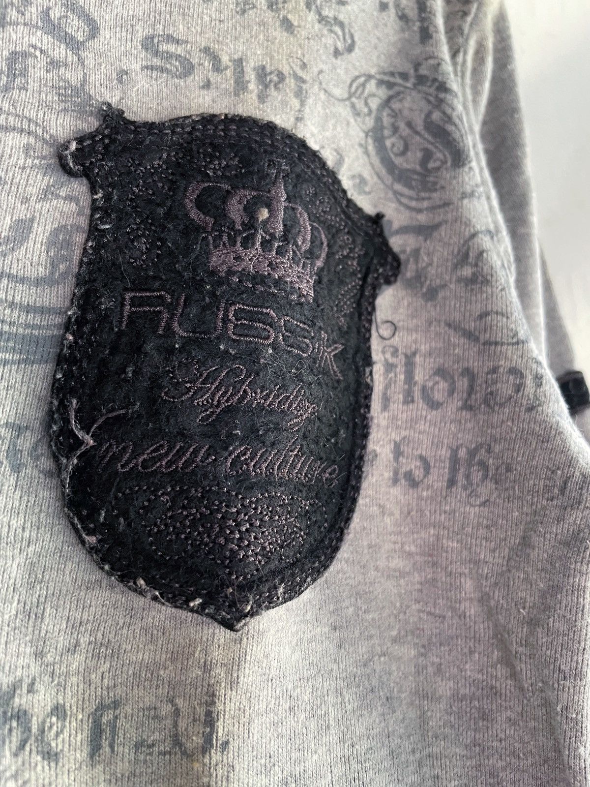 Beauty Beast HYBRIDGE NEW CULTURE RUSS-K LONG SLEEVE Size US S / EU 44-46 / 1 - 5 Thumbnail