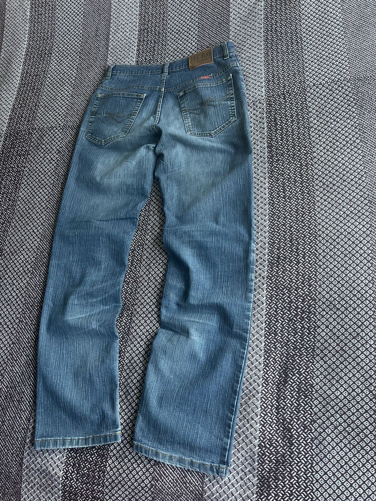 Wrangler Hero by Wrangler Regular Jeans Washed Denim Streetwear Style Size US 34 / EU 50 - 2 Thumbnail