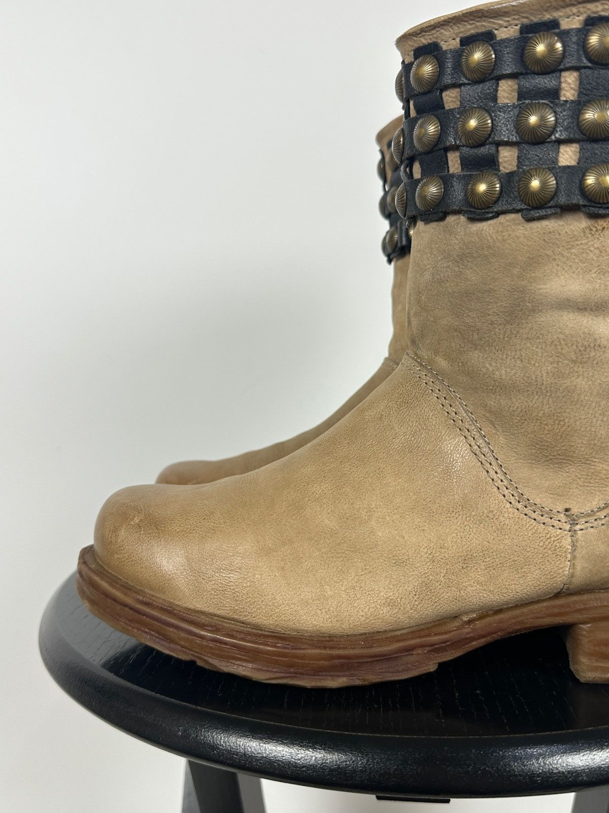 A.S.98 A.S.98. Airstep Beige Leather Studded Biker Ankle Boots Size US 7 / IT 37 - 14 Thumbnail