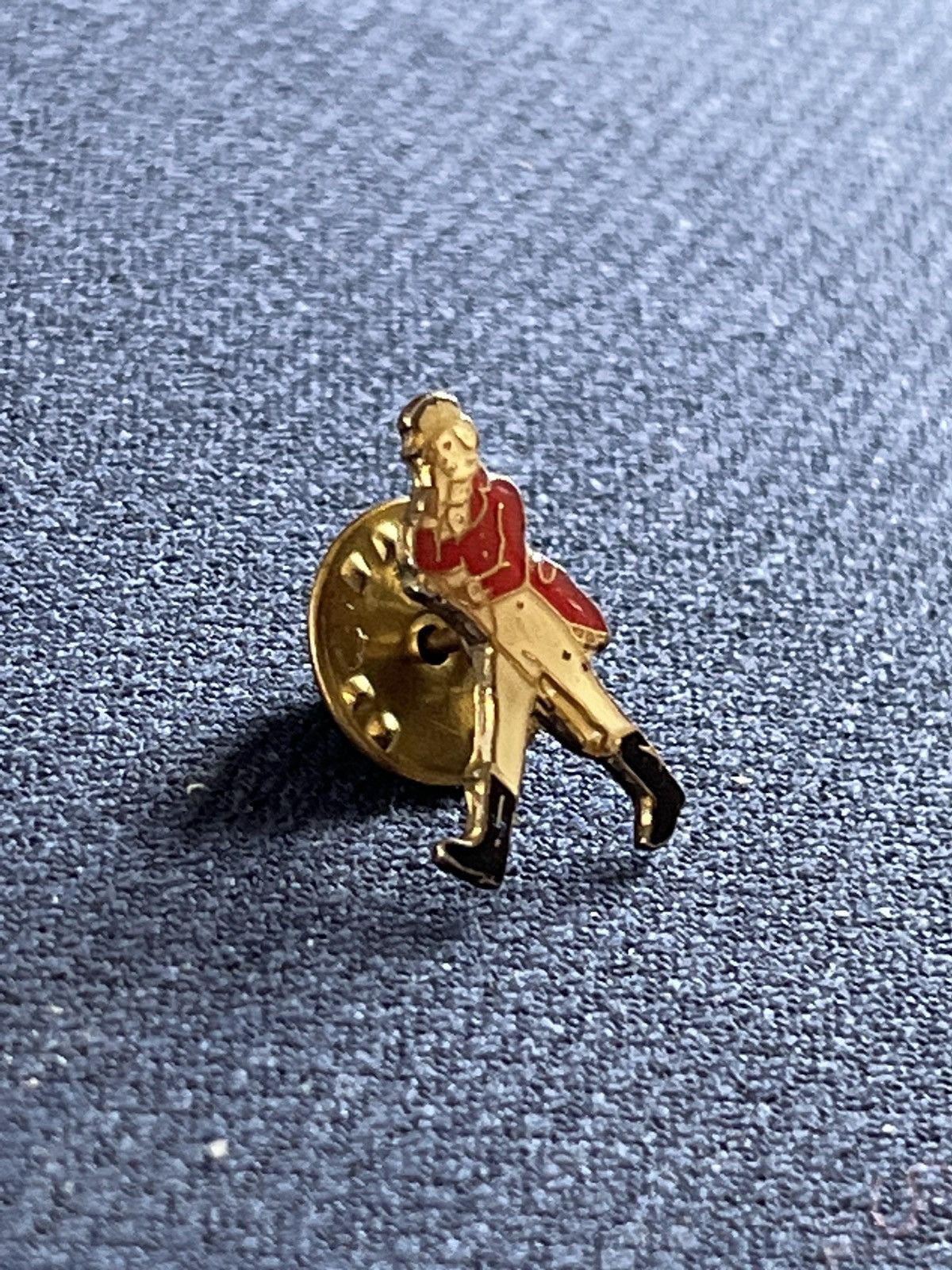 Vintage Johnnie Walker logo vintage pin Size ONE SIZE - 2 Thumbnail