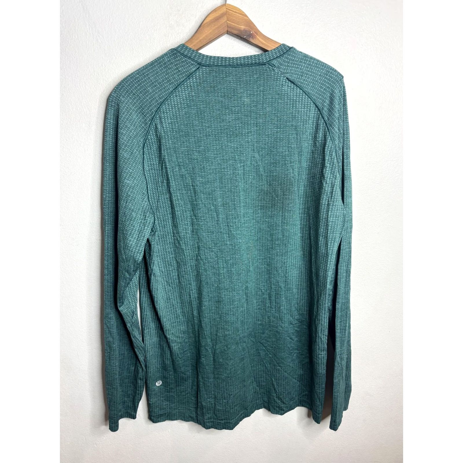 Lululemon Lululemon Long Sleeve Shirt Mens Green Teal Crewneck Raglan Athletic Running Size US L / EU 52-54 / 3 - 5 Thumbnail