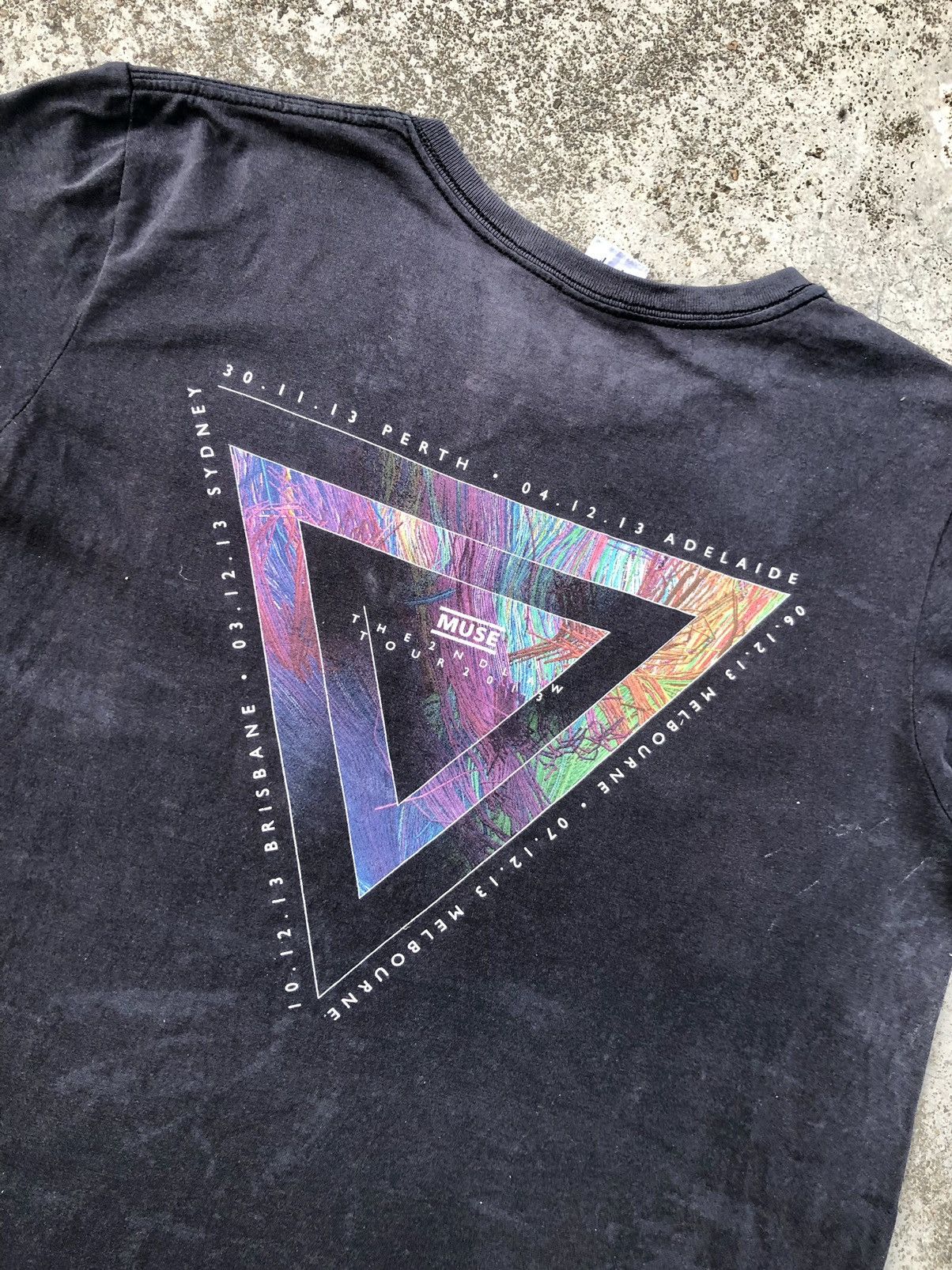 Band Tees MUSE AUSTRALIA TOUR 2013 SUNFADED TEE Size US M / EU 48-50 / 2 - 7 Thumbnail
